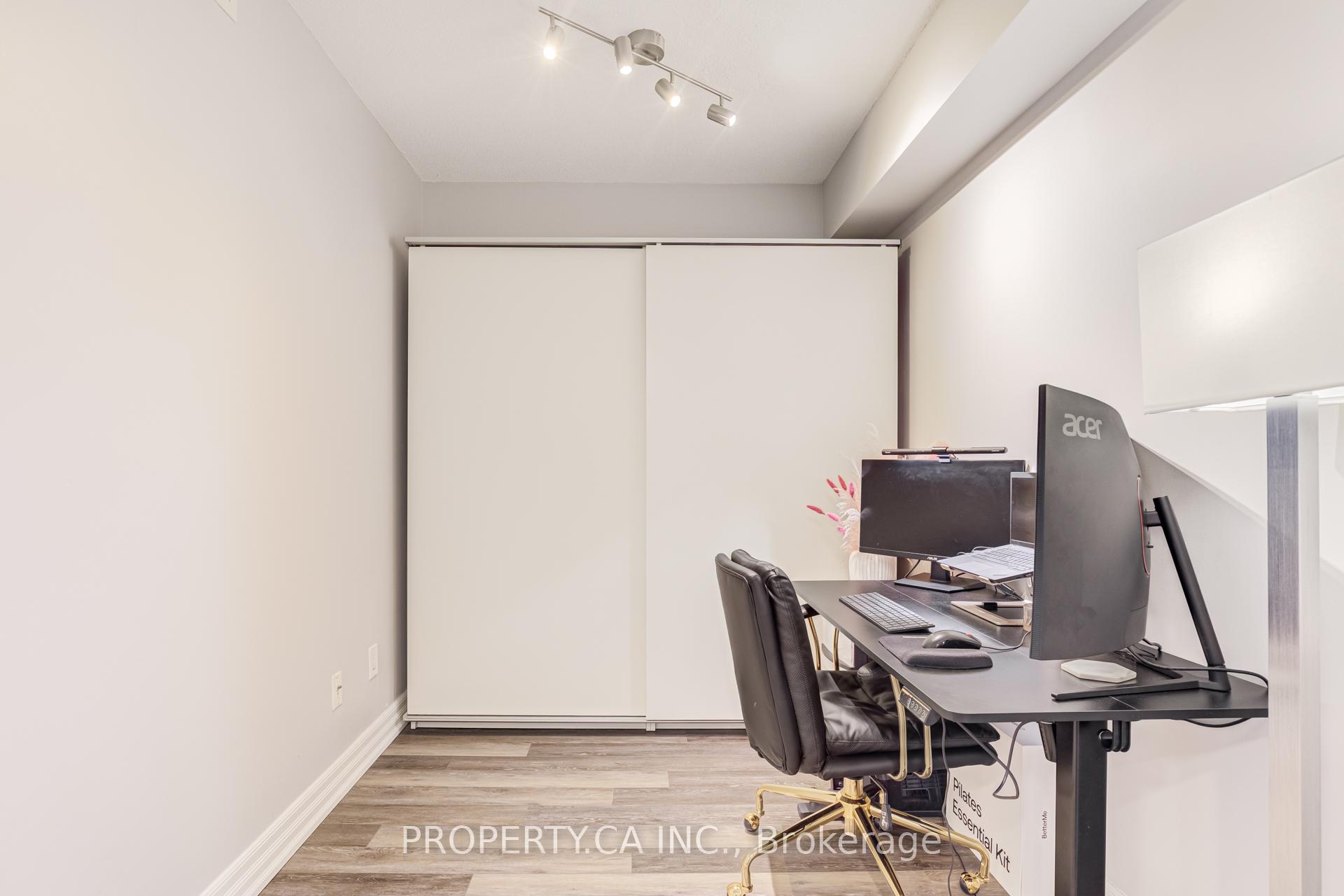 4090 Living Arts Drive 904