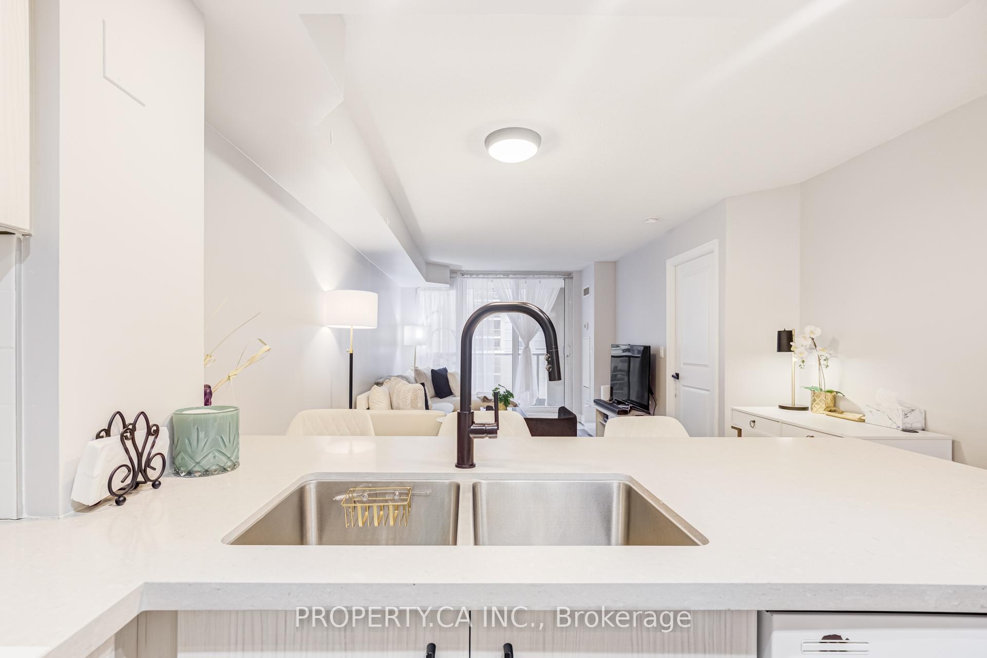 4090 Living Arts Drive 904