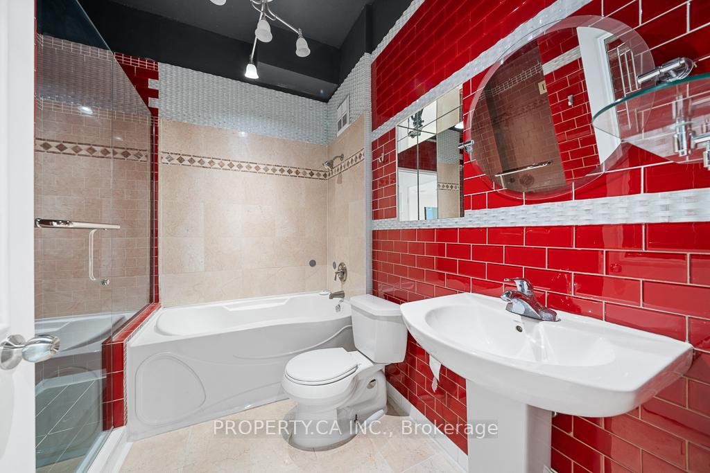 75 King Street E PH11