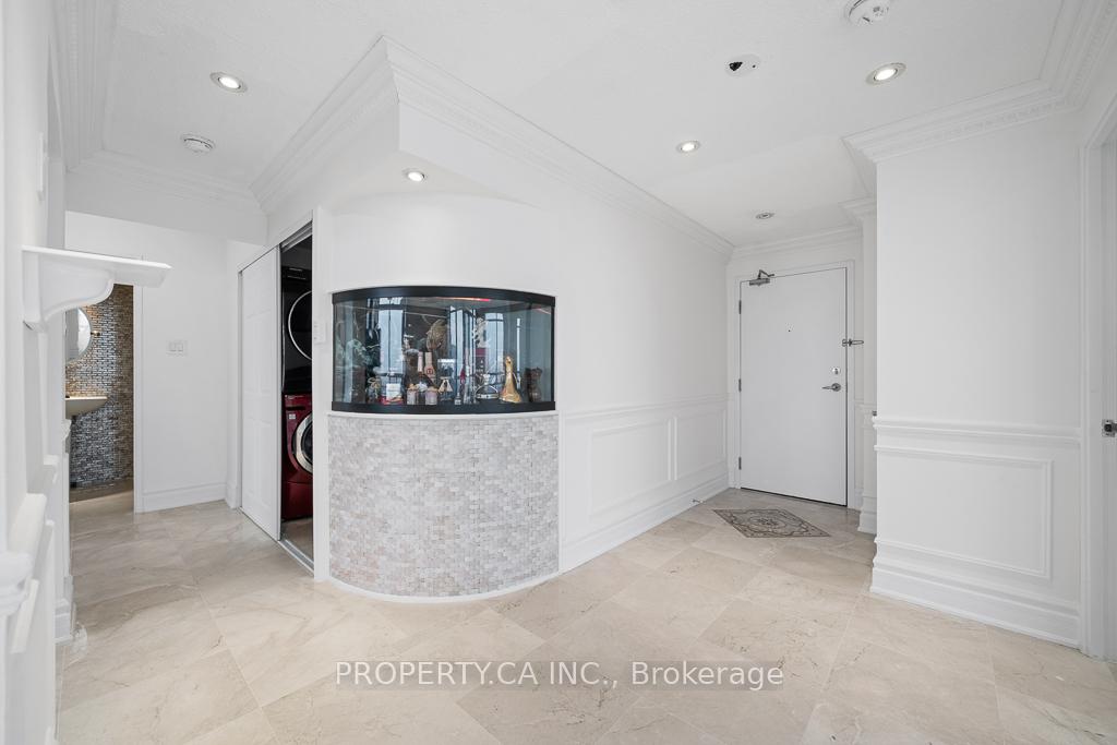 75 King Street E PH11