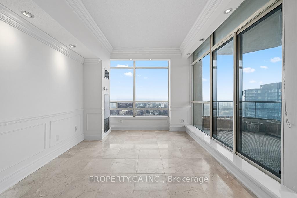 75 King Street E PH11
