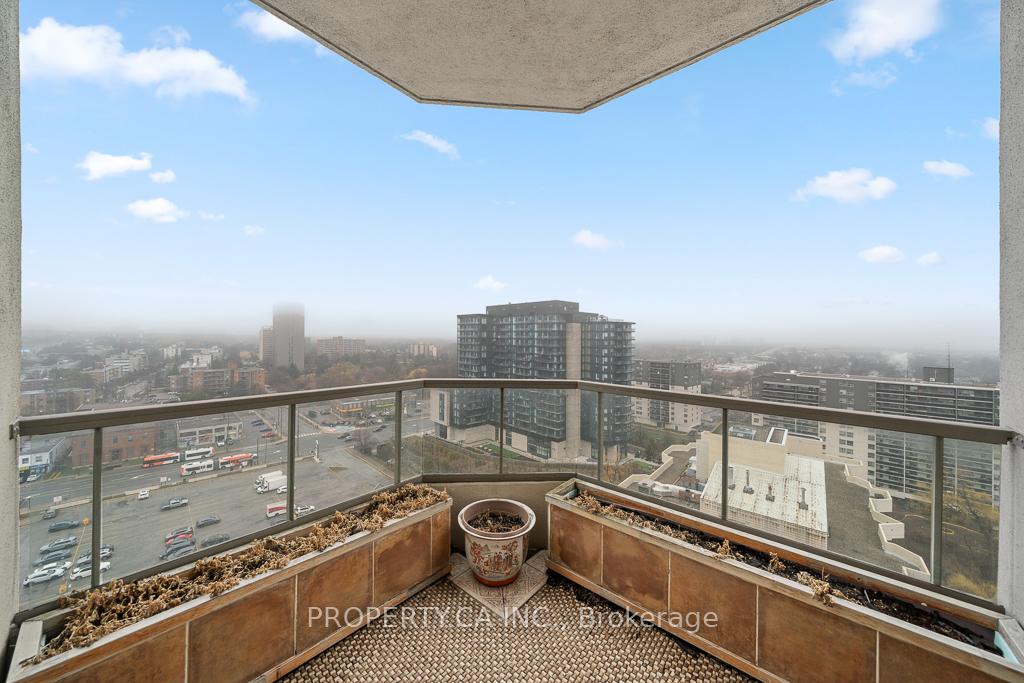 75 King Street E PH11