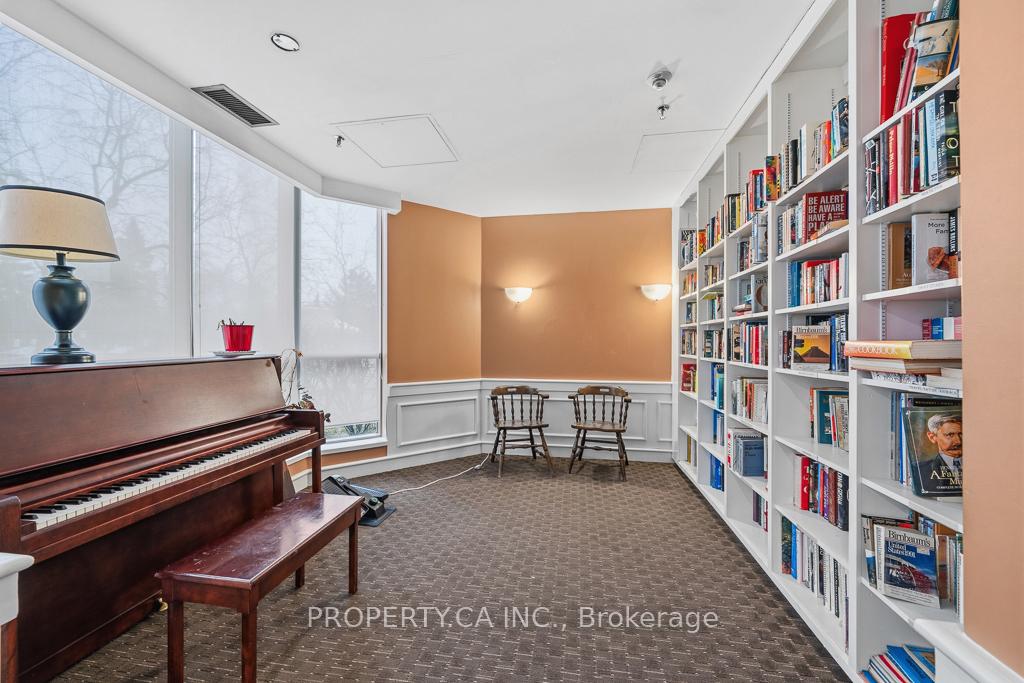 75 King Street E PH11