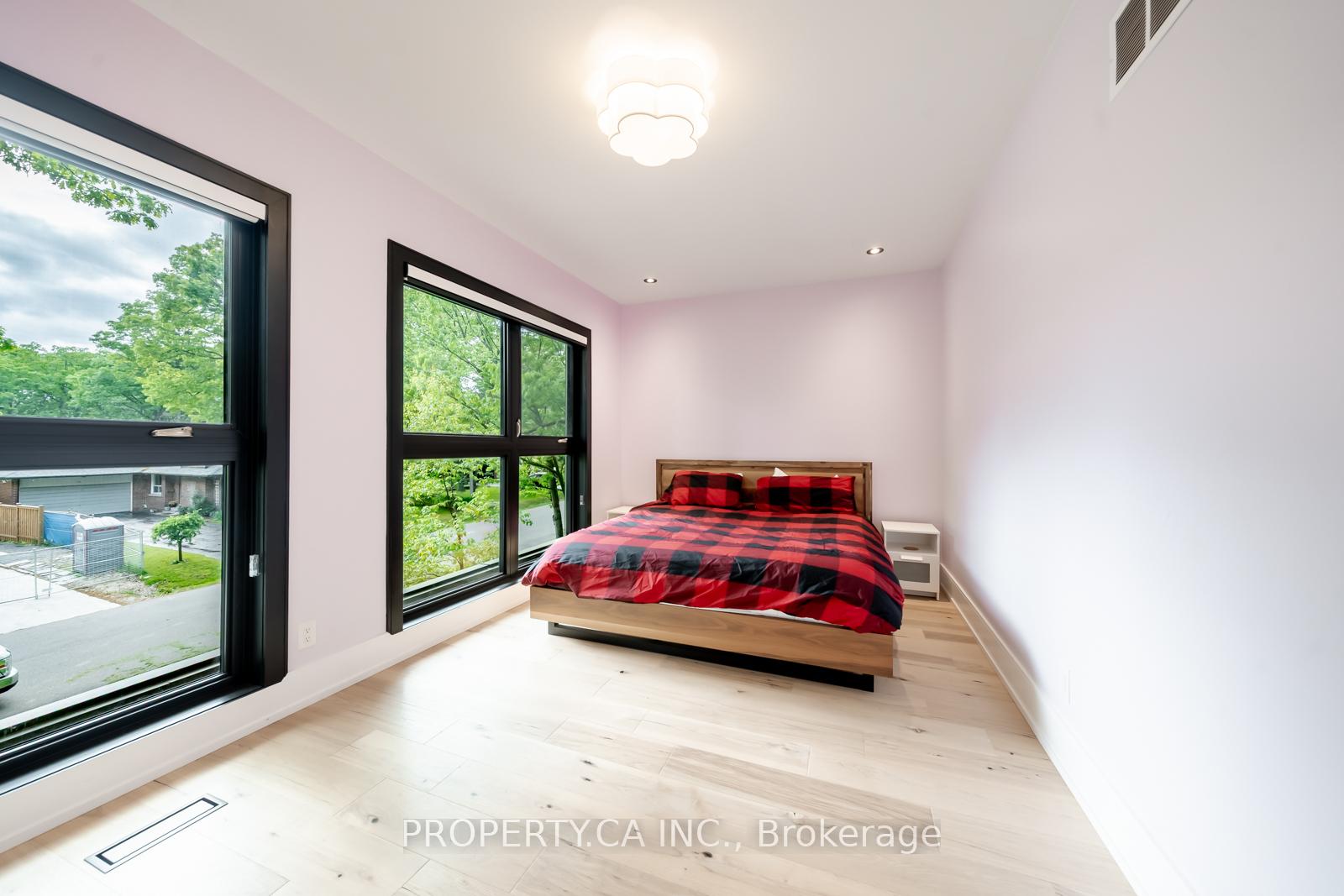 58 Farningham Crescent