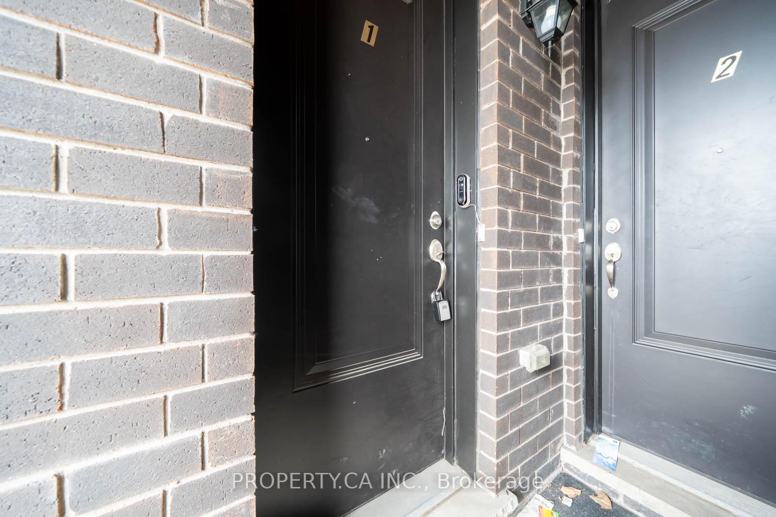 1776A Lawrence Avenue W 1
