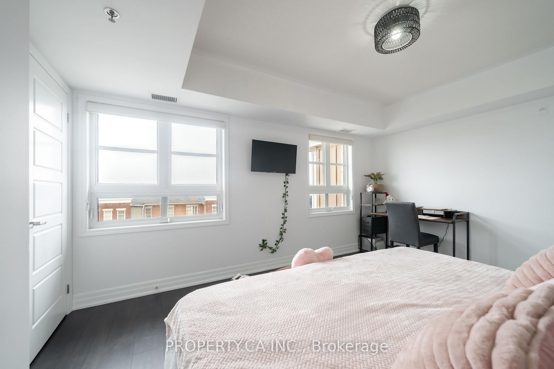 70 Baycliffe Crescent 412