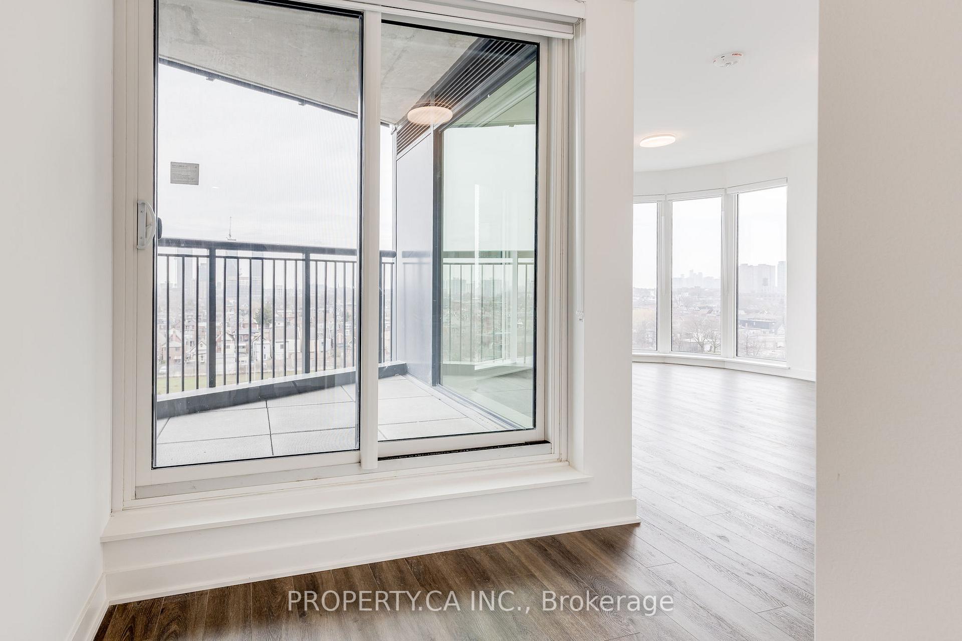 1185 Dupont Street 607