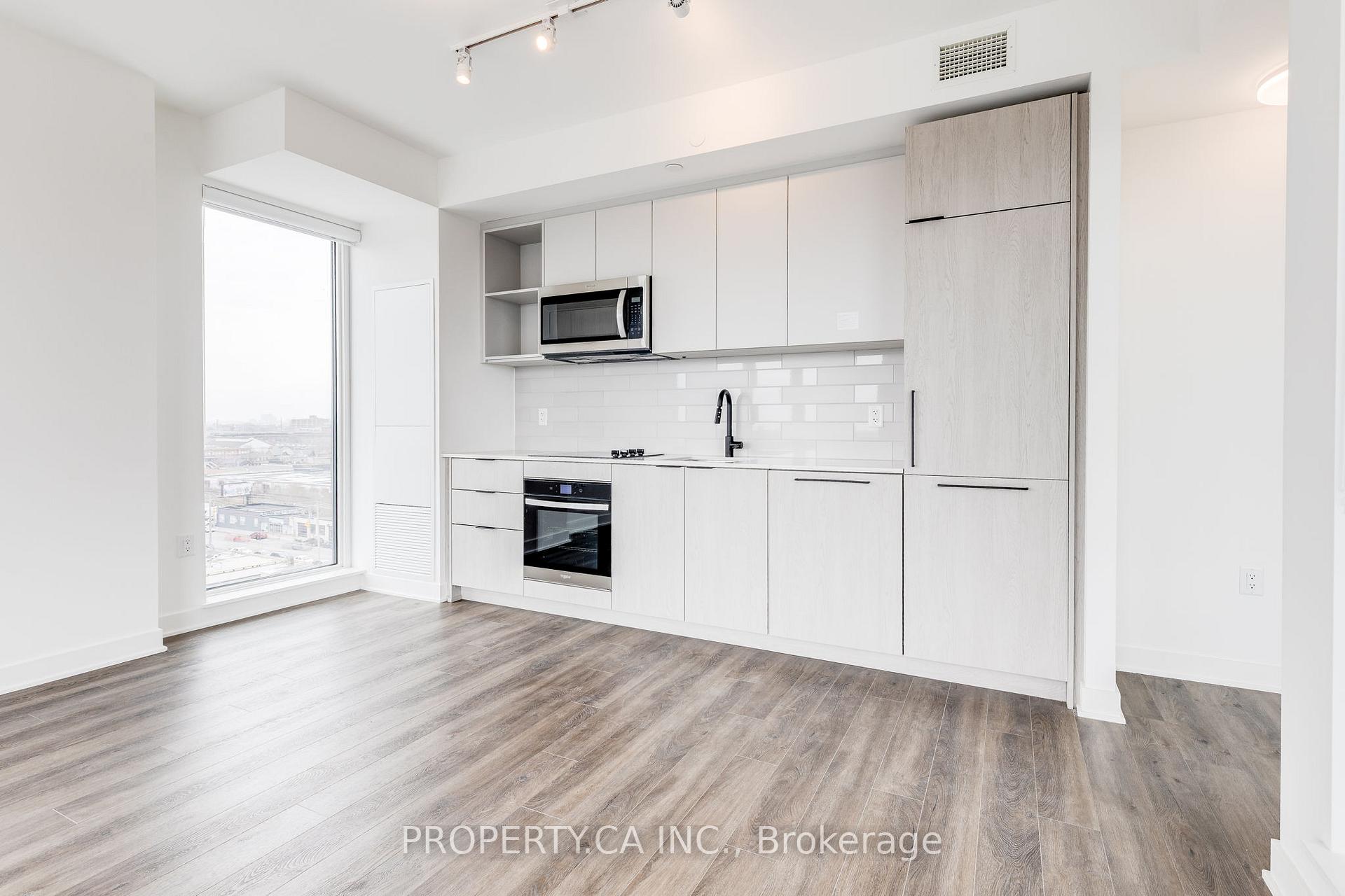1185 Dupont Street 607