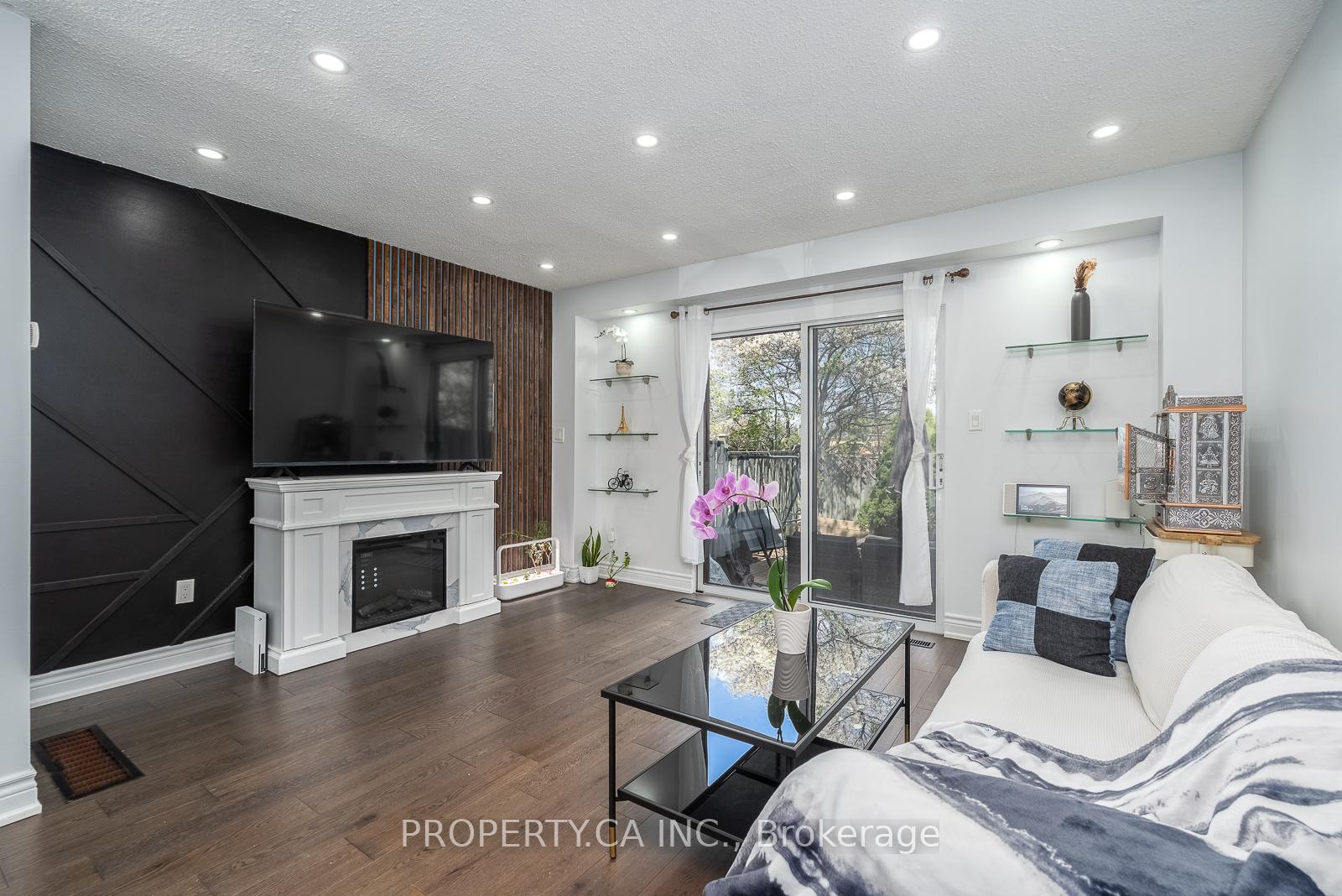 2779 Gananoque Drive 49