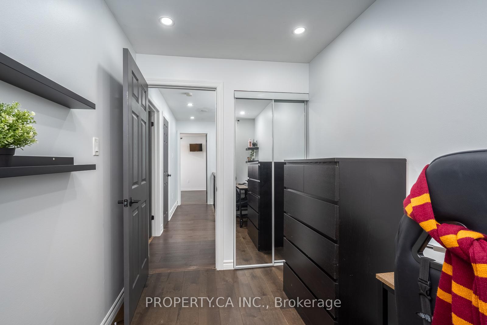 2779 Gananoque Drive 49