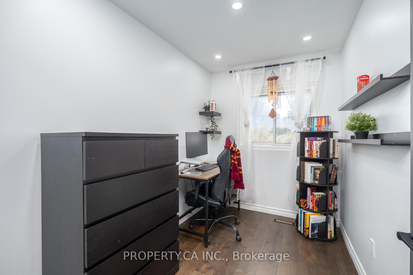2779 Gananoque Drive 49