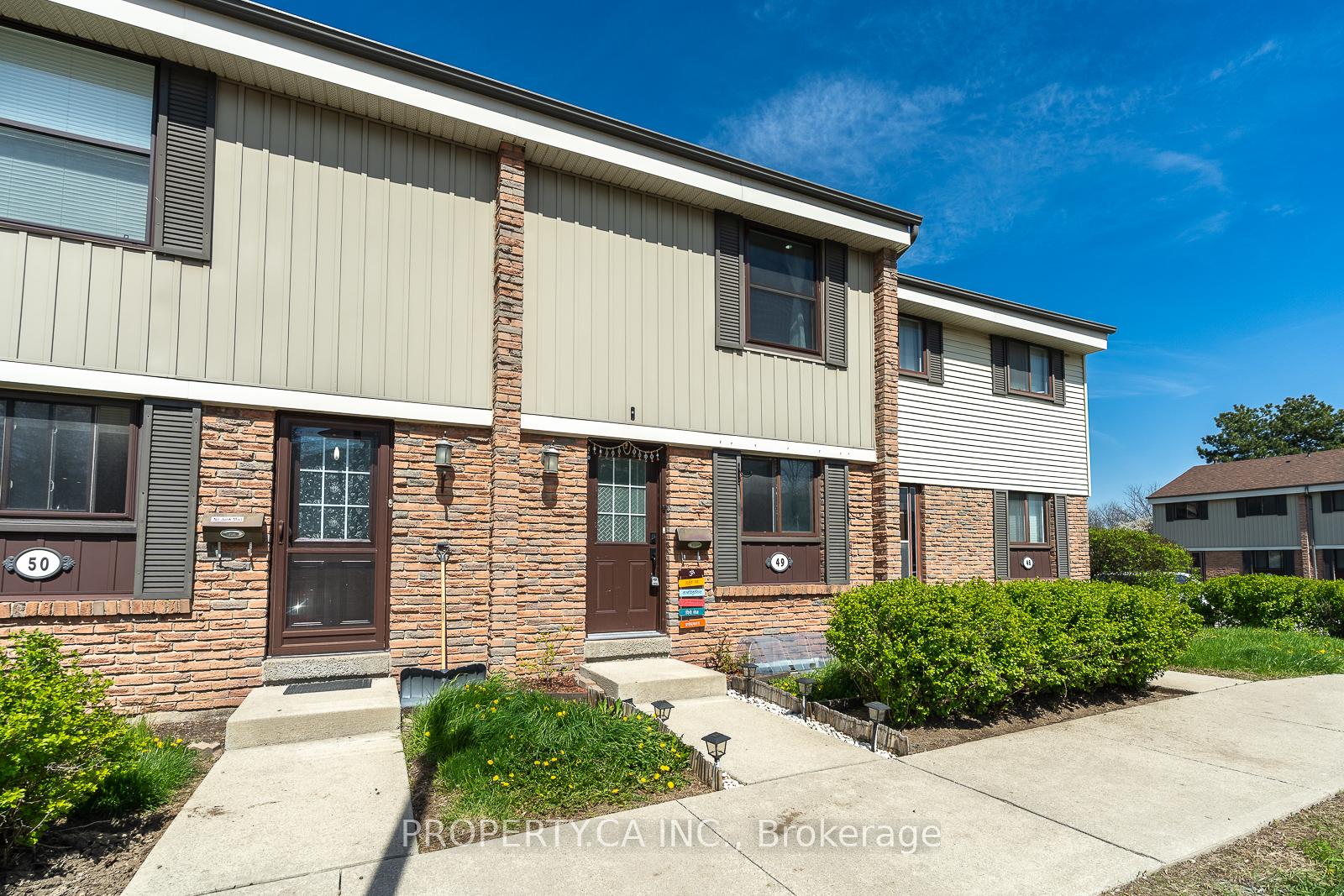 2779 Gananoque Drive 49