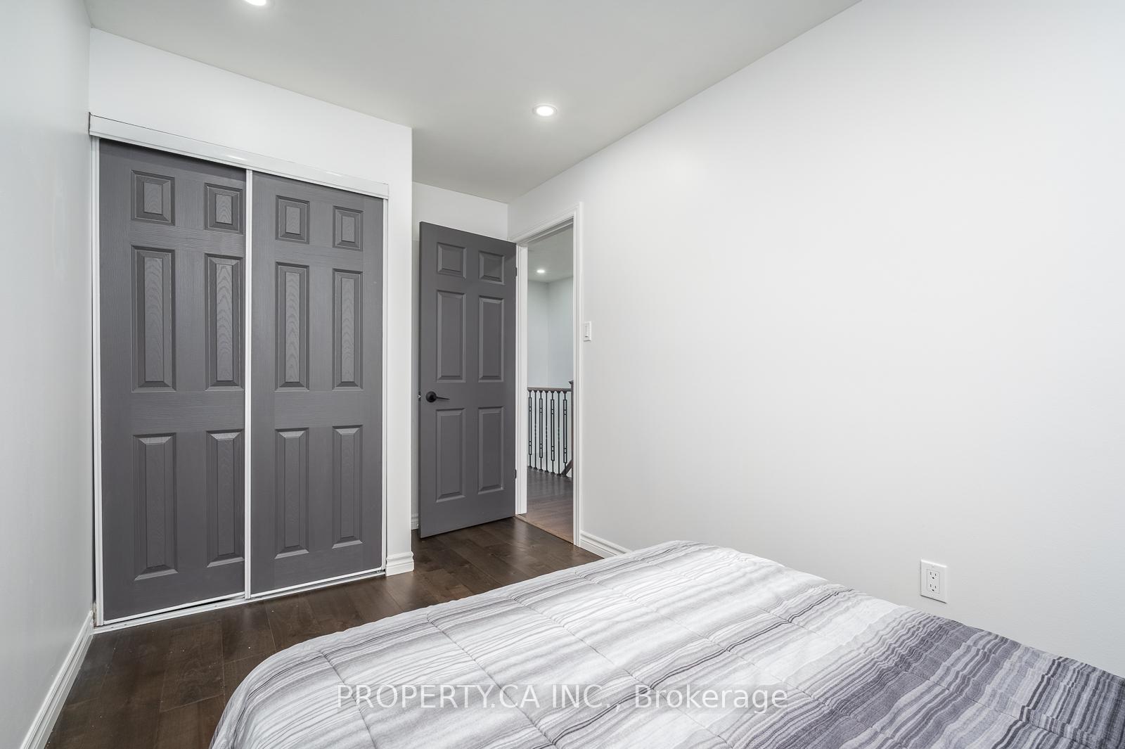 2779 Gananoque Drive 49