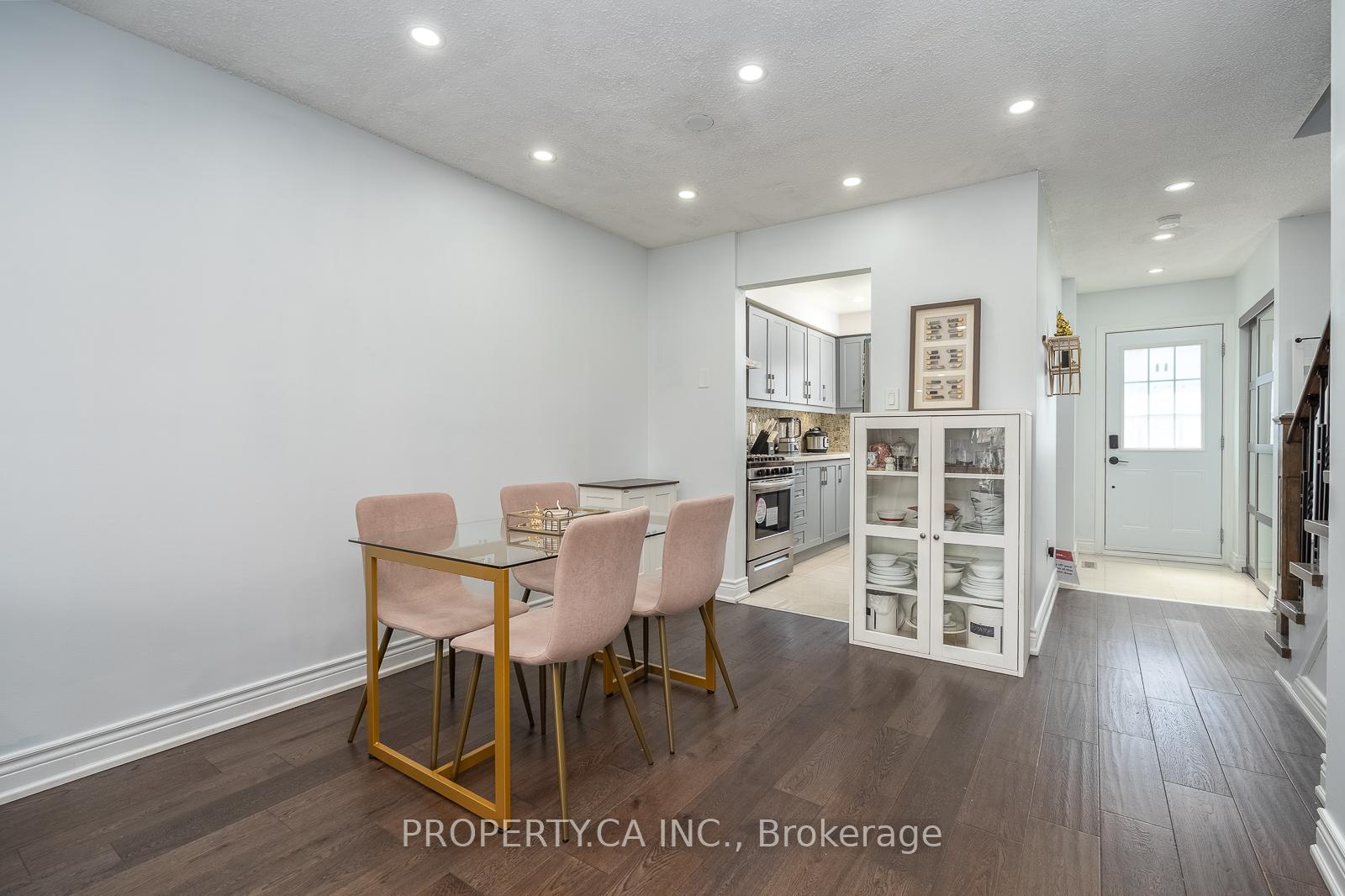 2779 Gananoque Drive 49