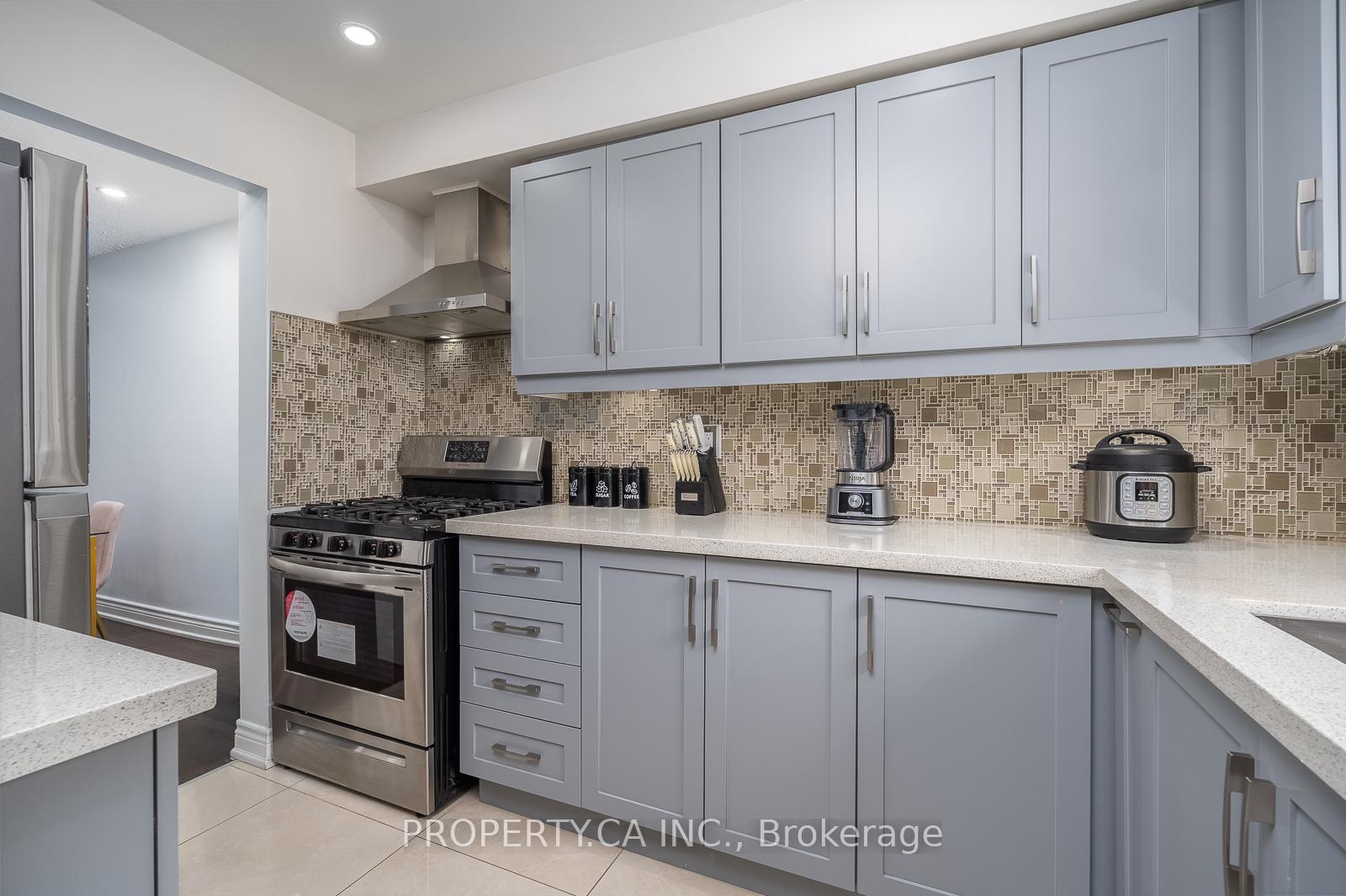 2779 Gananoque Drive 49