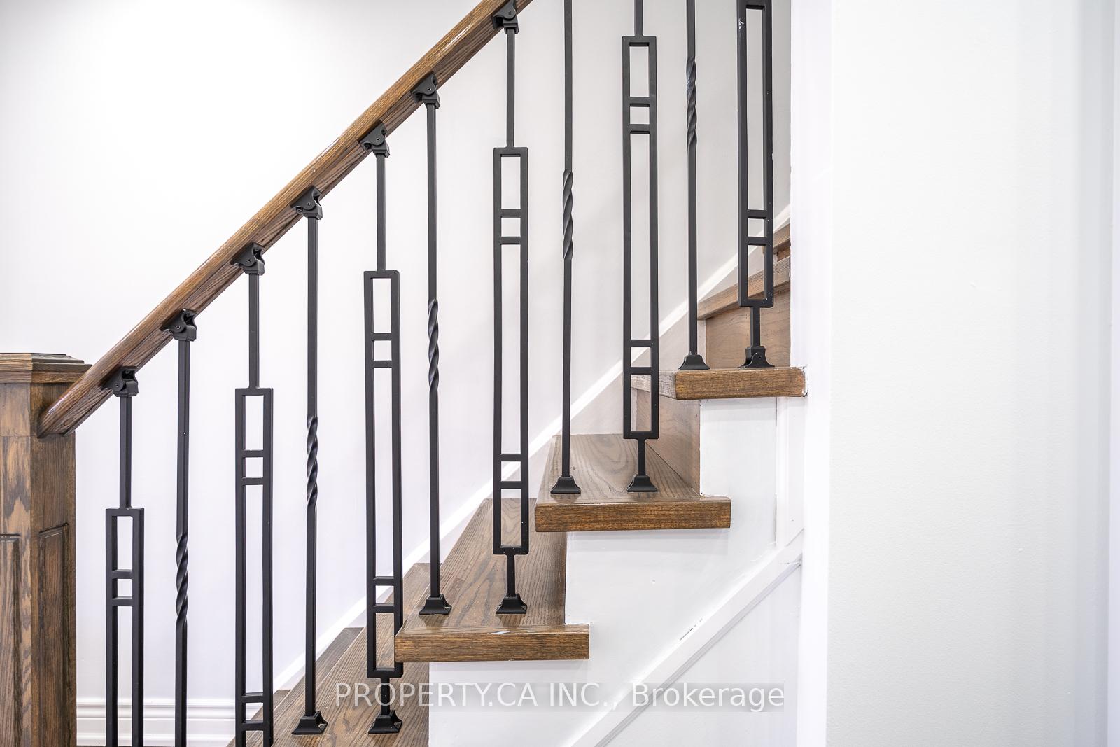 2779 Gananoque Drive 49