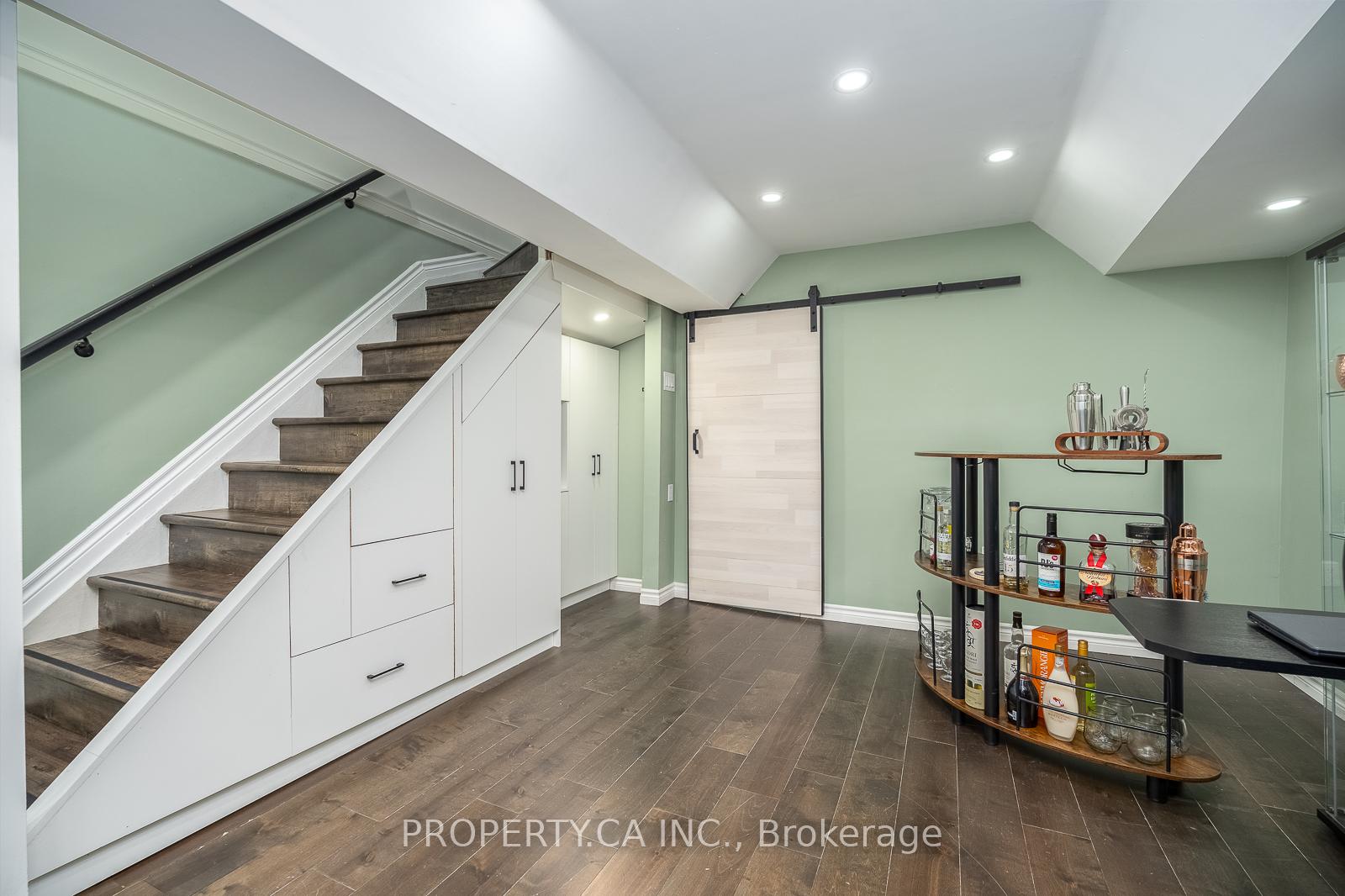 2779 Gananoque Drive 49