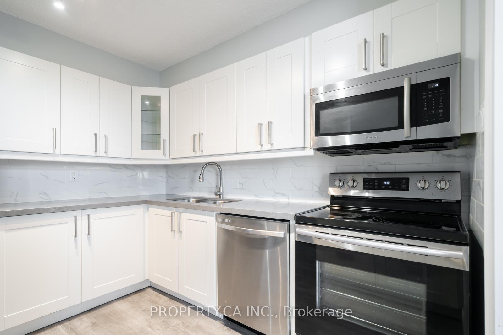 355 Rathburn Road E 1204
