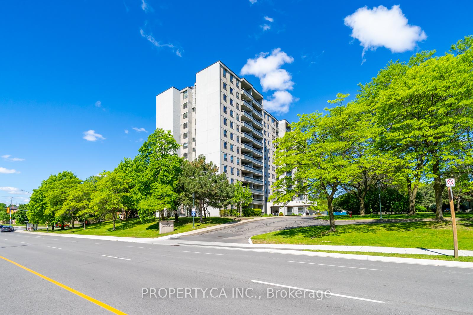 355 Rathburn Road E 1204