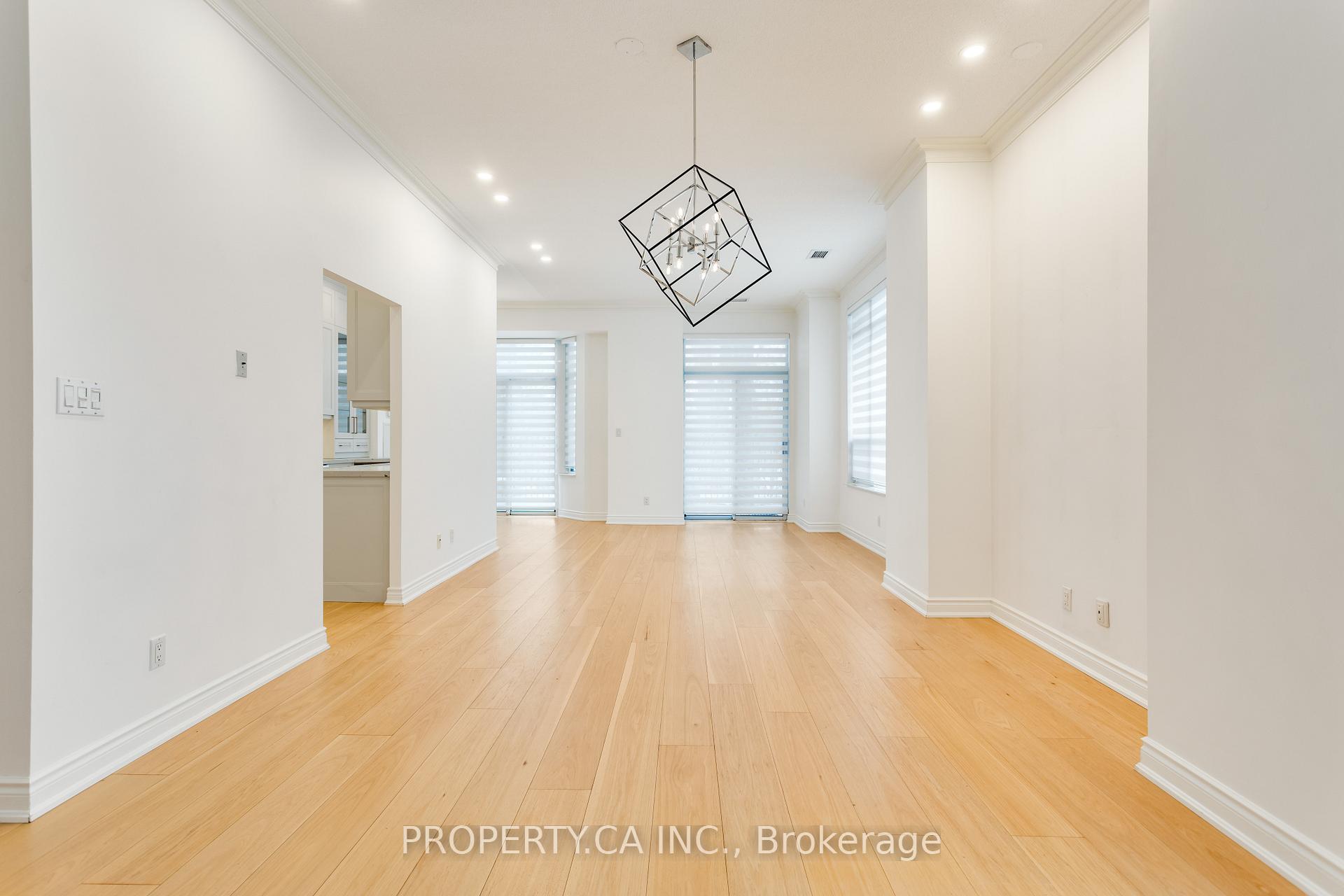 2 Aberfoyle Crescent 105