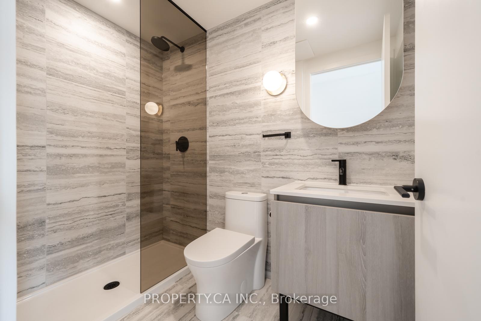 2625 Dundas Street W 407