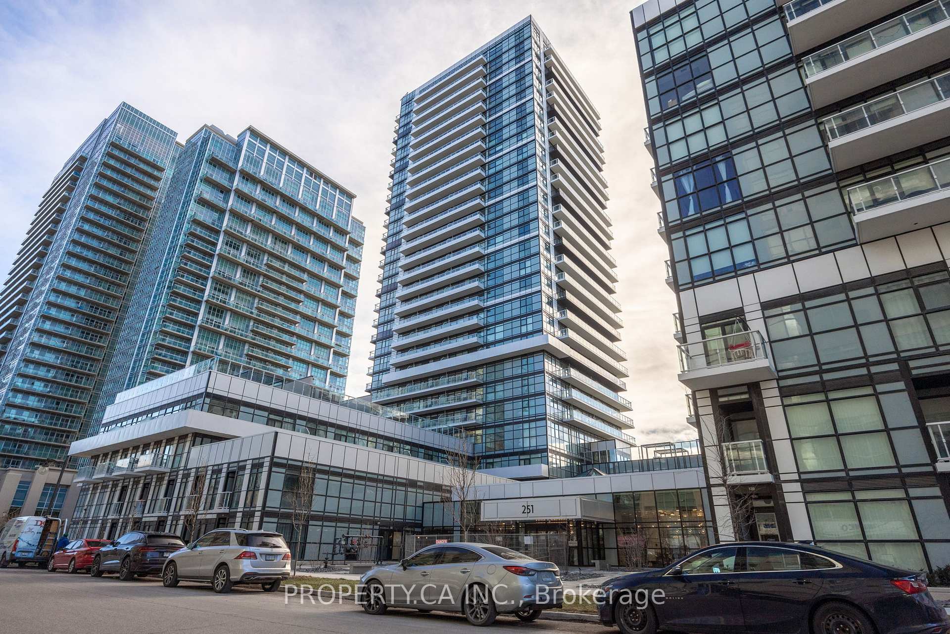 251 Manitoba Street 1111, Toronto Unit: 1111