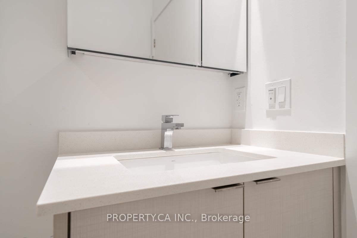 1928 Lake Shore Boulevard W 3205, Toronto Unit: 3205