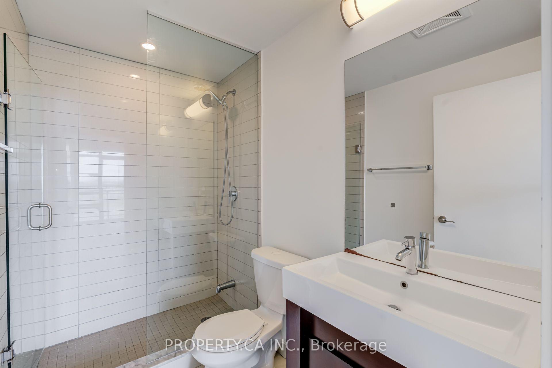 840 Queens Plate Drive 1203, Toronto Unit: 1203