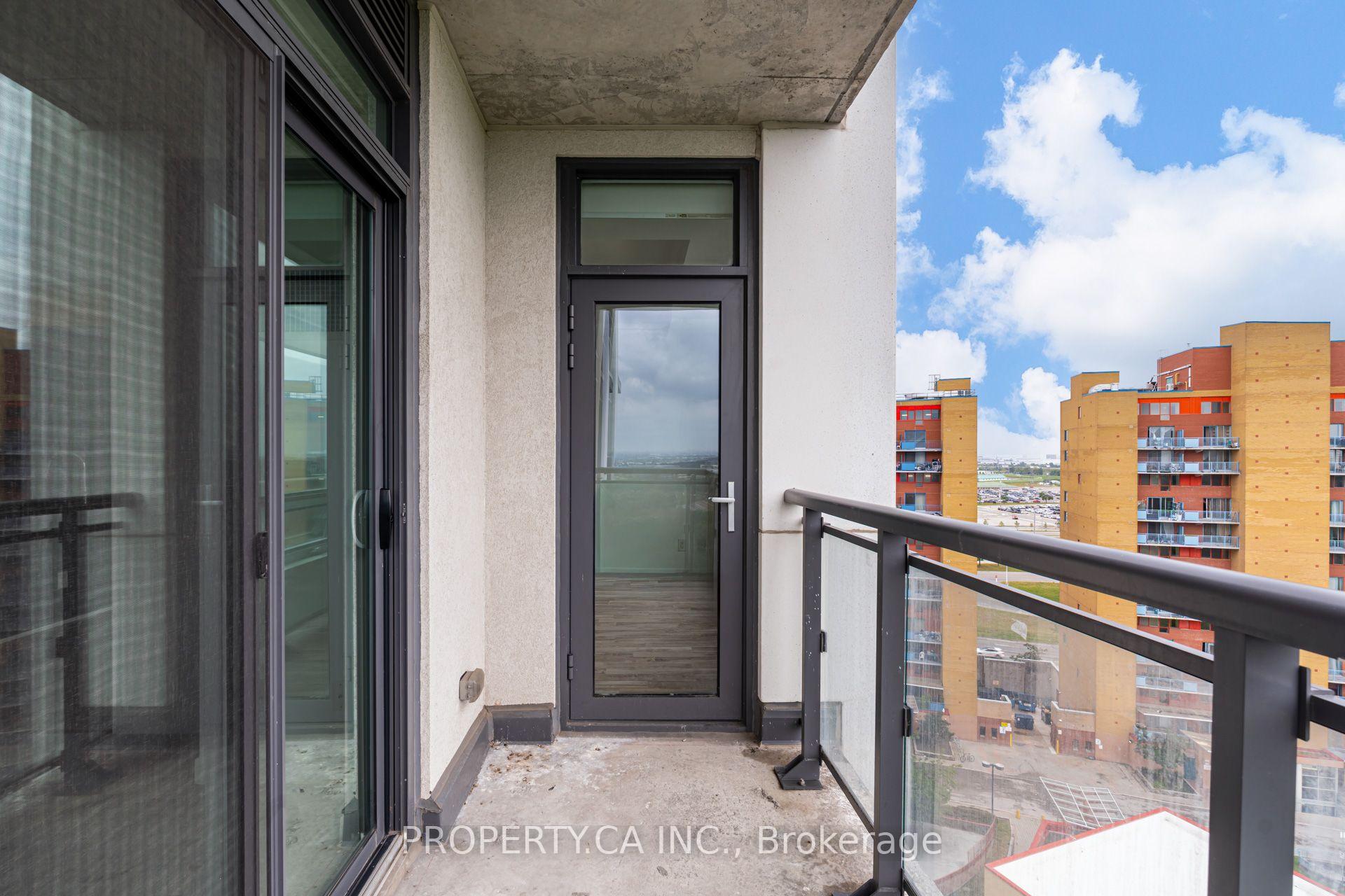 840 Queens Plate Drive 1203, Toronto Unit: 1203