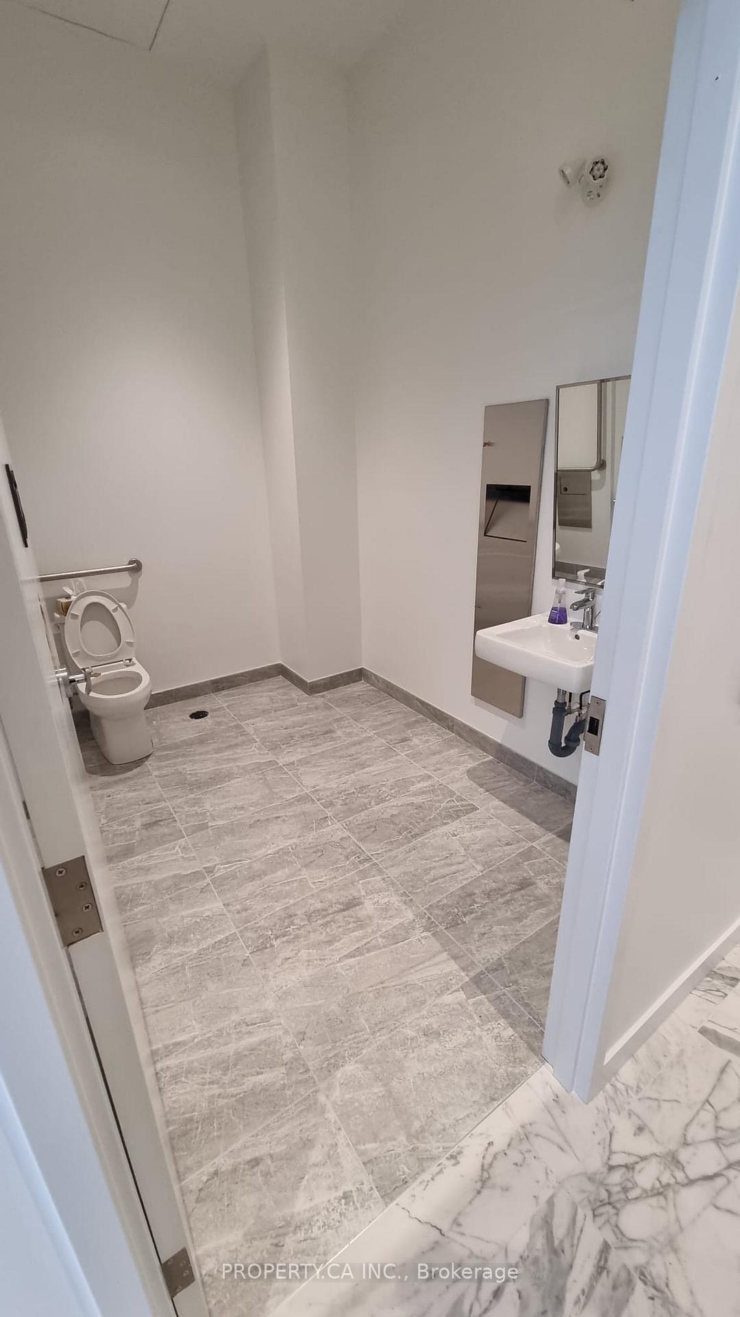 150 Oak Park Boulevard 1 & 2