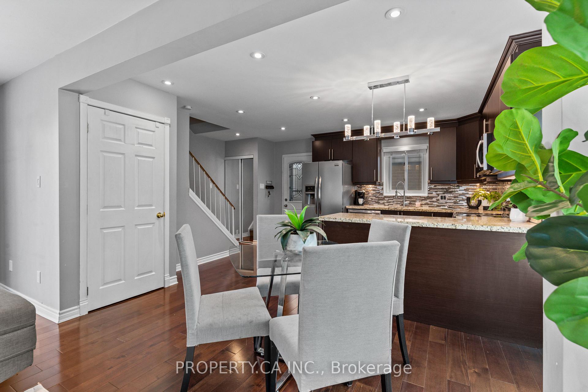 37 Gladstone Square
