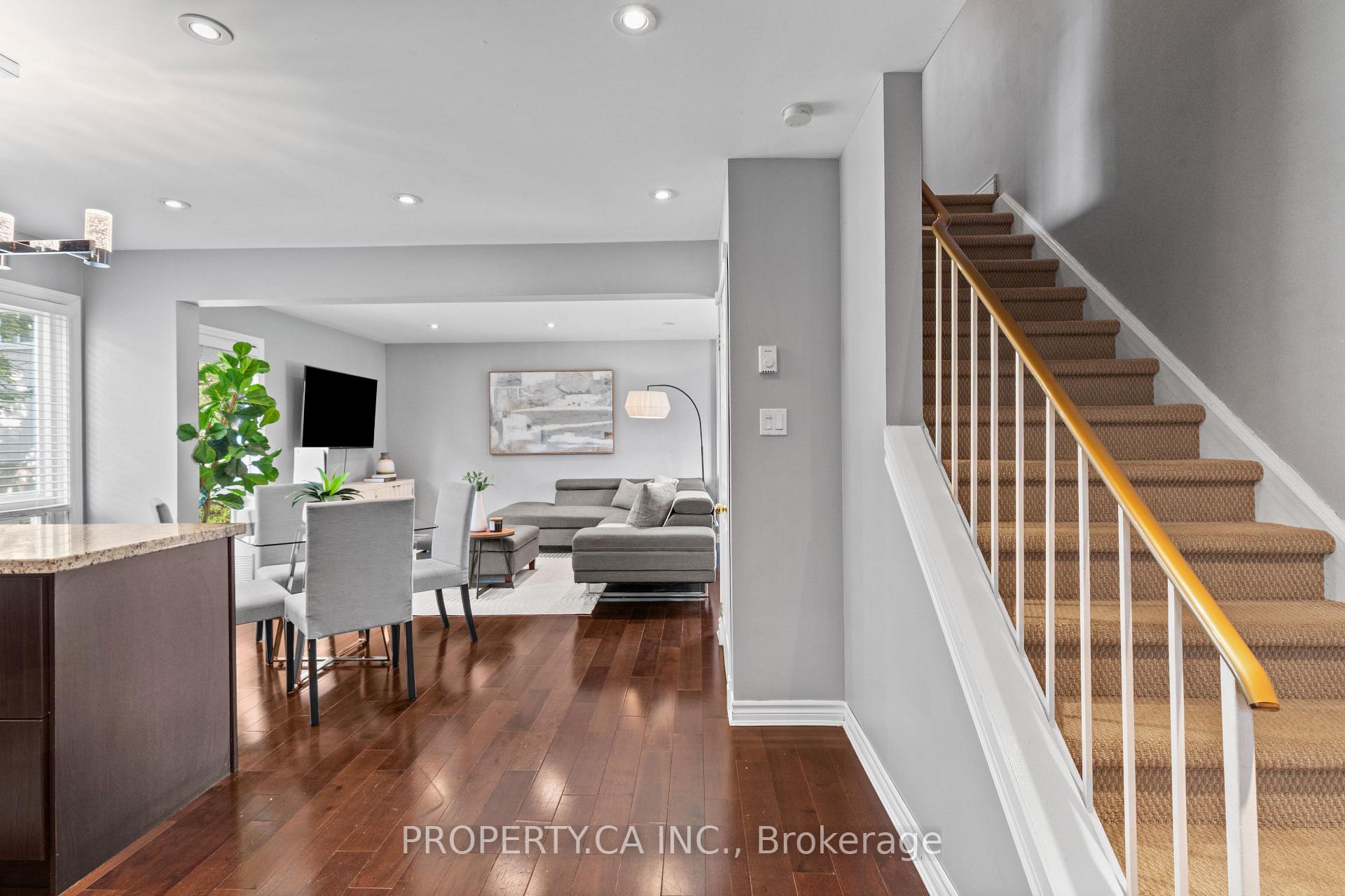 37 Gladstone Square