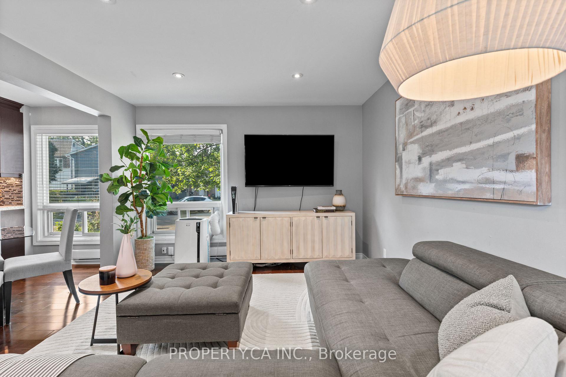 37 Gladstone Square