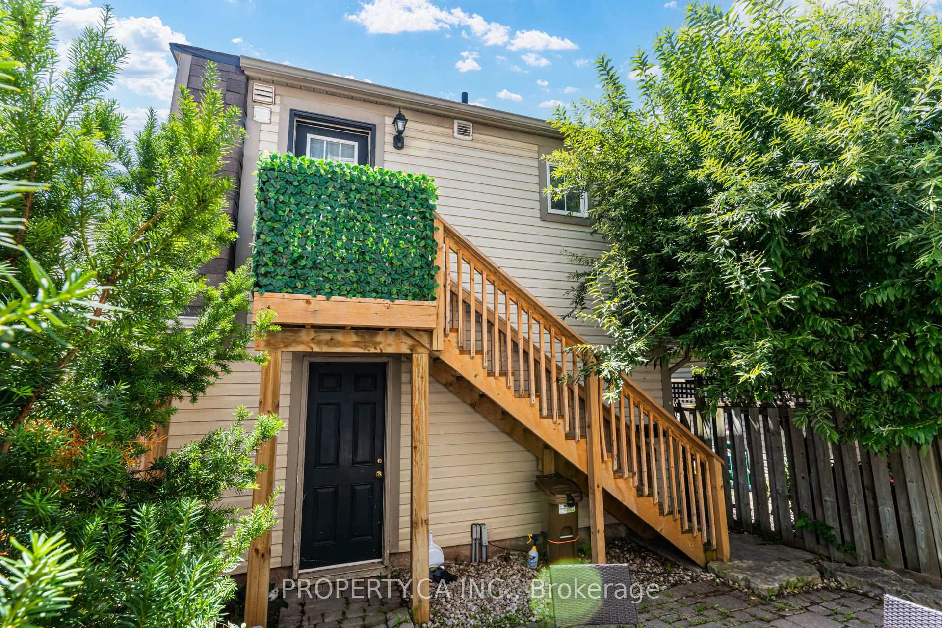 110 Littlewood Drive