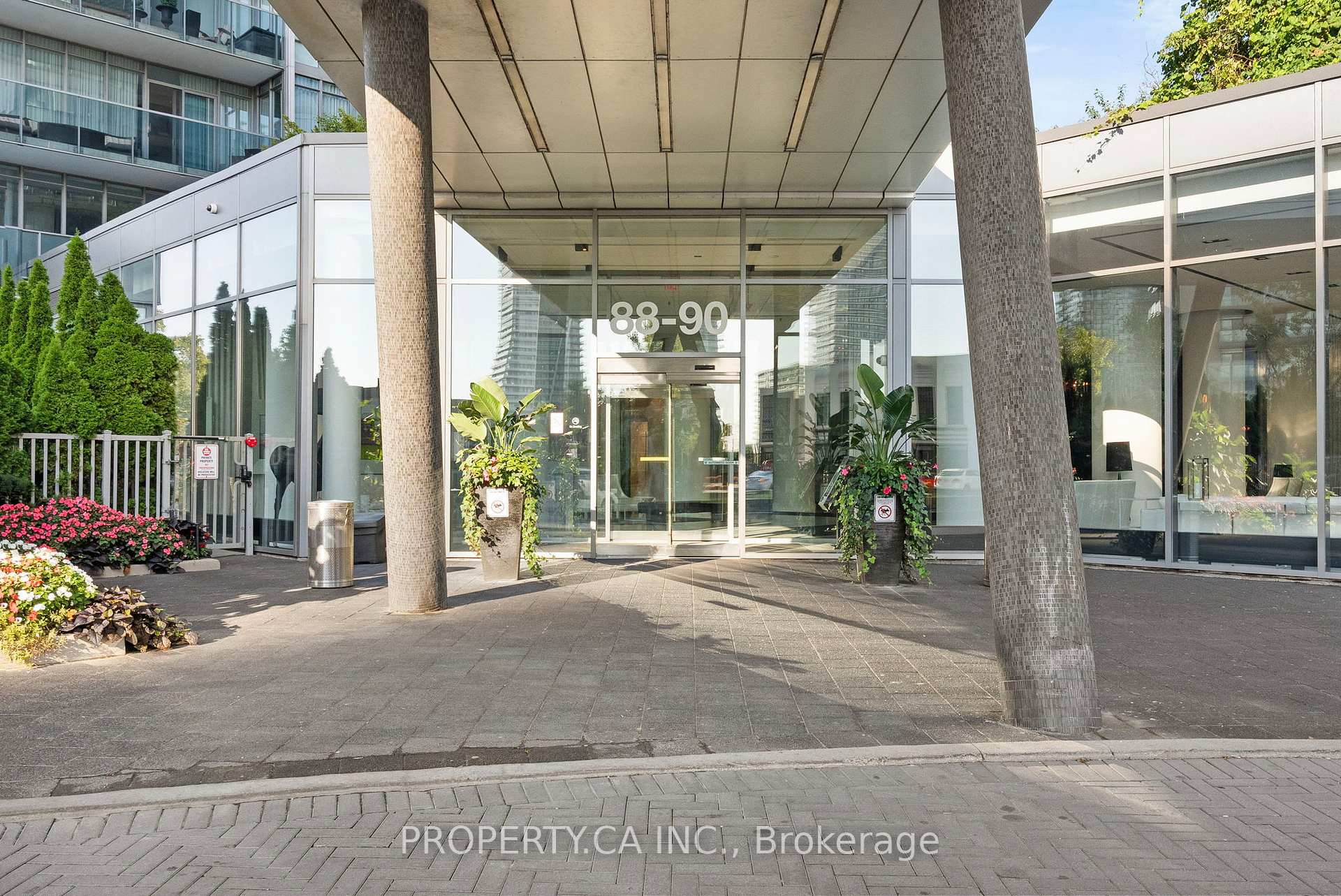 90 Park Lawn Road 1211, Toronto Unit: 1211