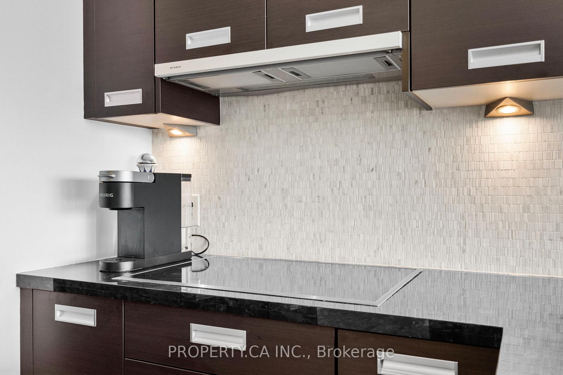 90 Park Lawn Road 1211, Toronto Unit: 1211
