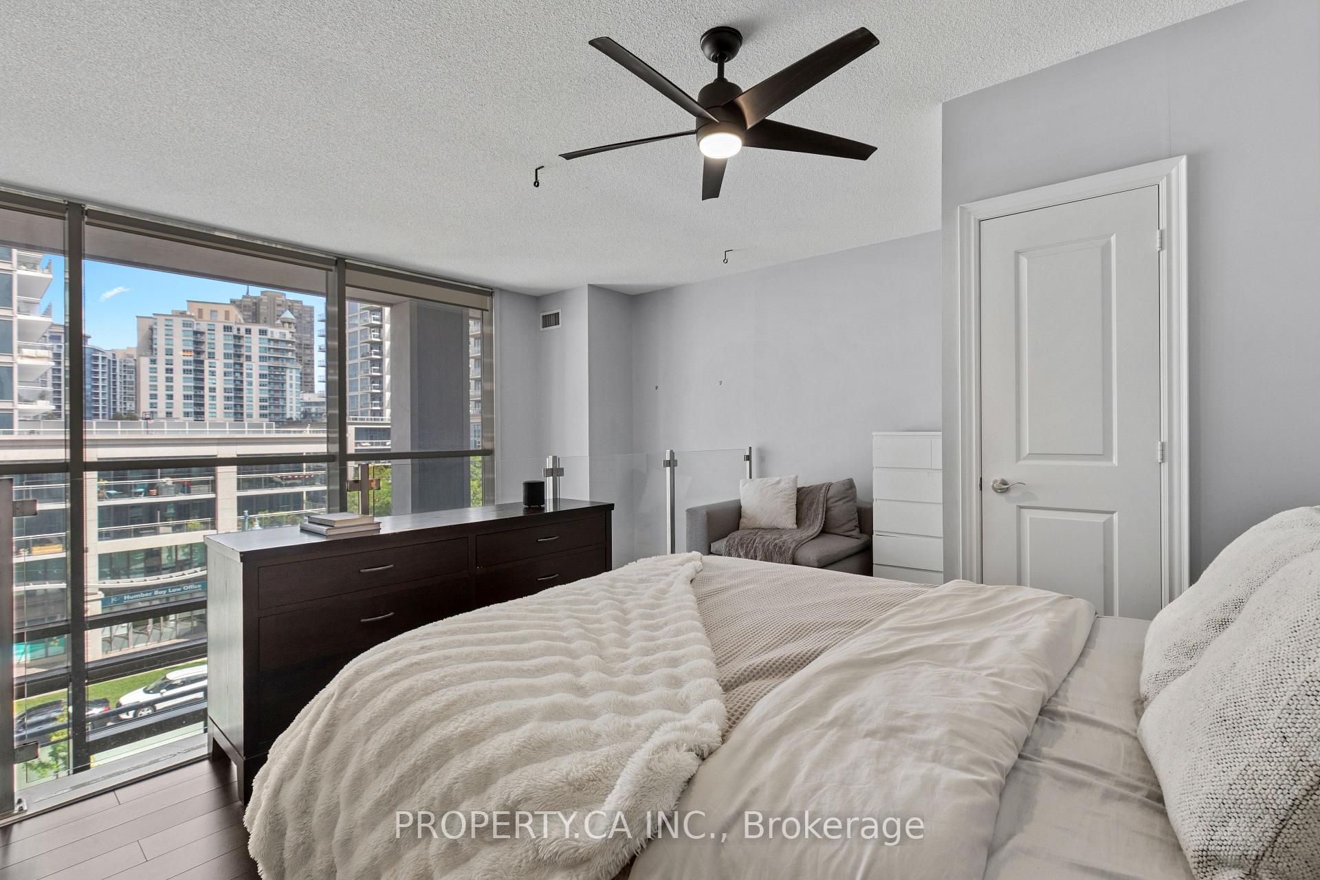 16 Brookers Lane 211, Toronto Unit: 211