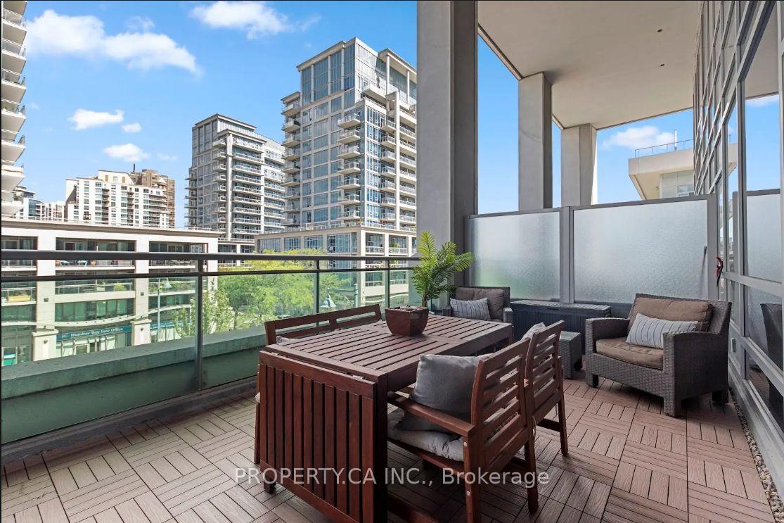 16 Brookers Lane 211, Toronto Unit: 211