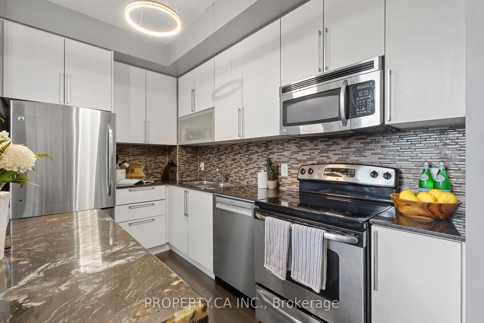 16 Brookers Lane 211, Toronto Unit: 211