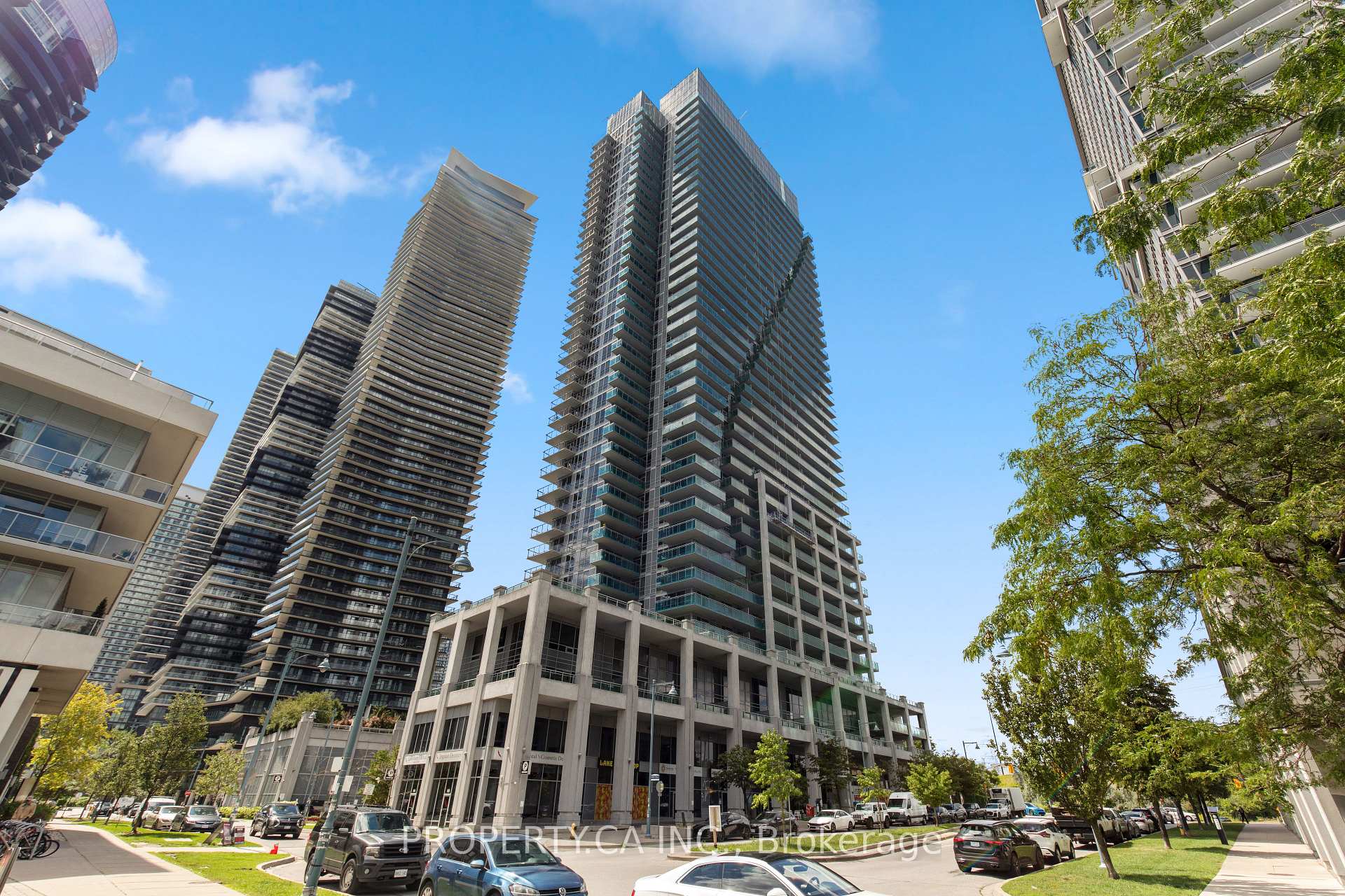 16 Brookers Lane 211, Toronto Unit: 211