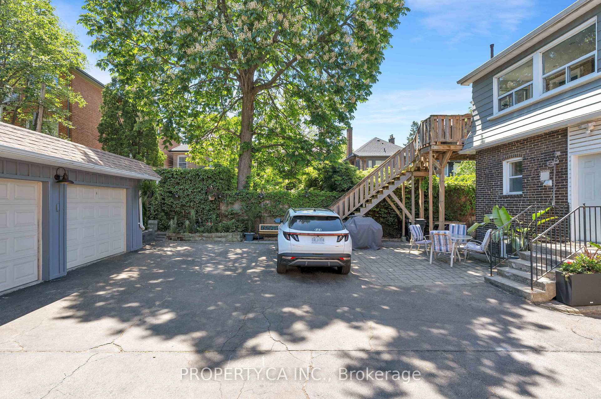 9 Fairview Avenue, Toronto