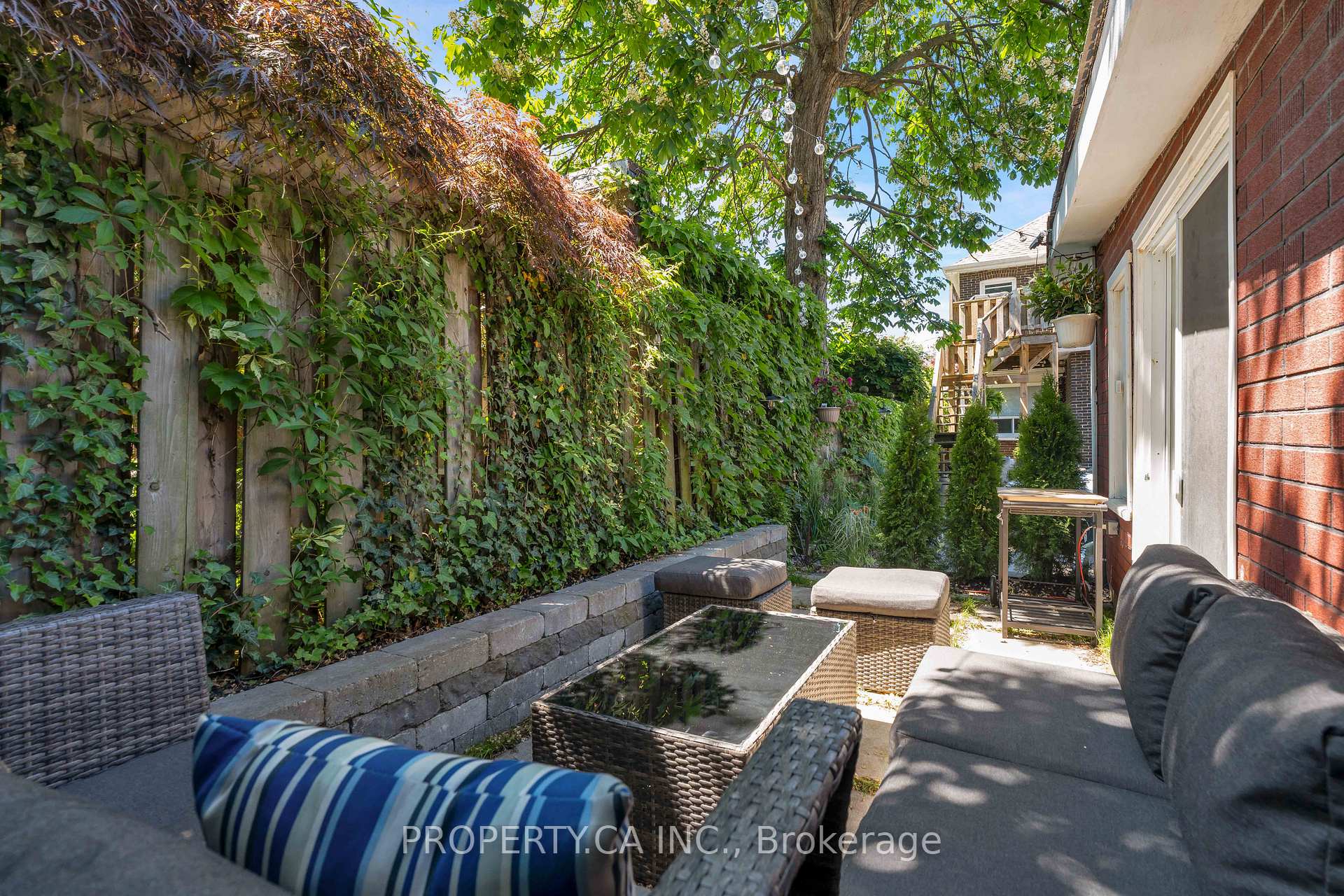 9 Fairview Avenue, Toronto
