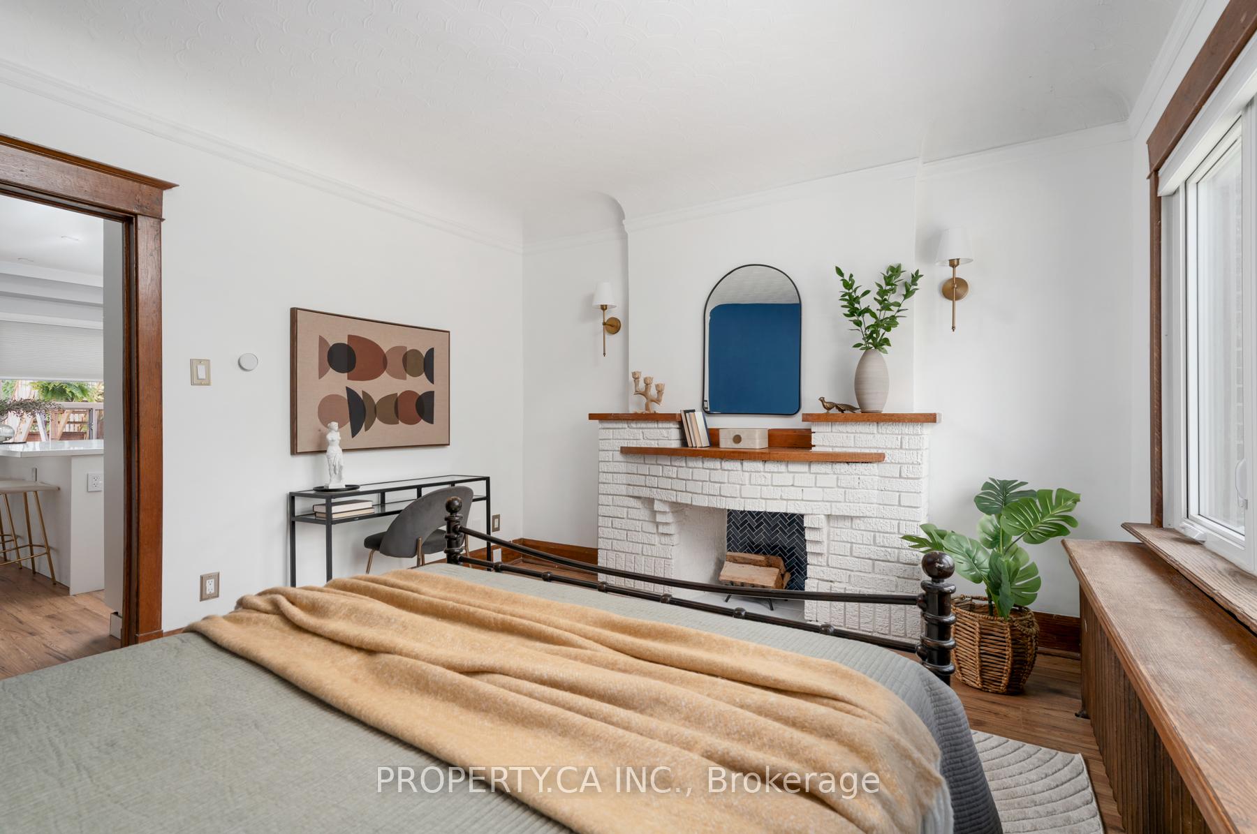 9 Fairview Avenue, Toronto