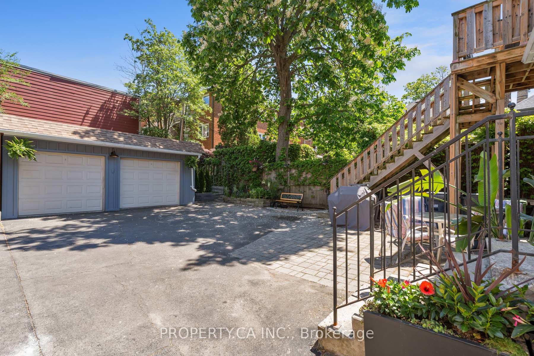 9 Fairview Avenue, Toronto