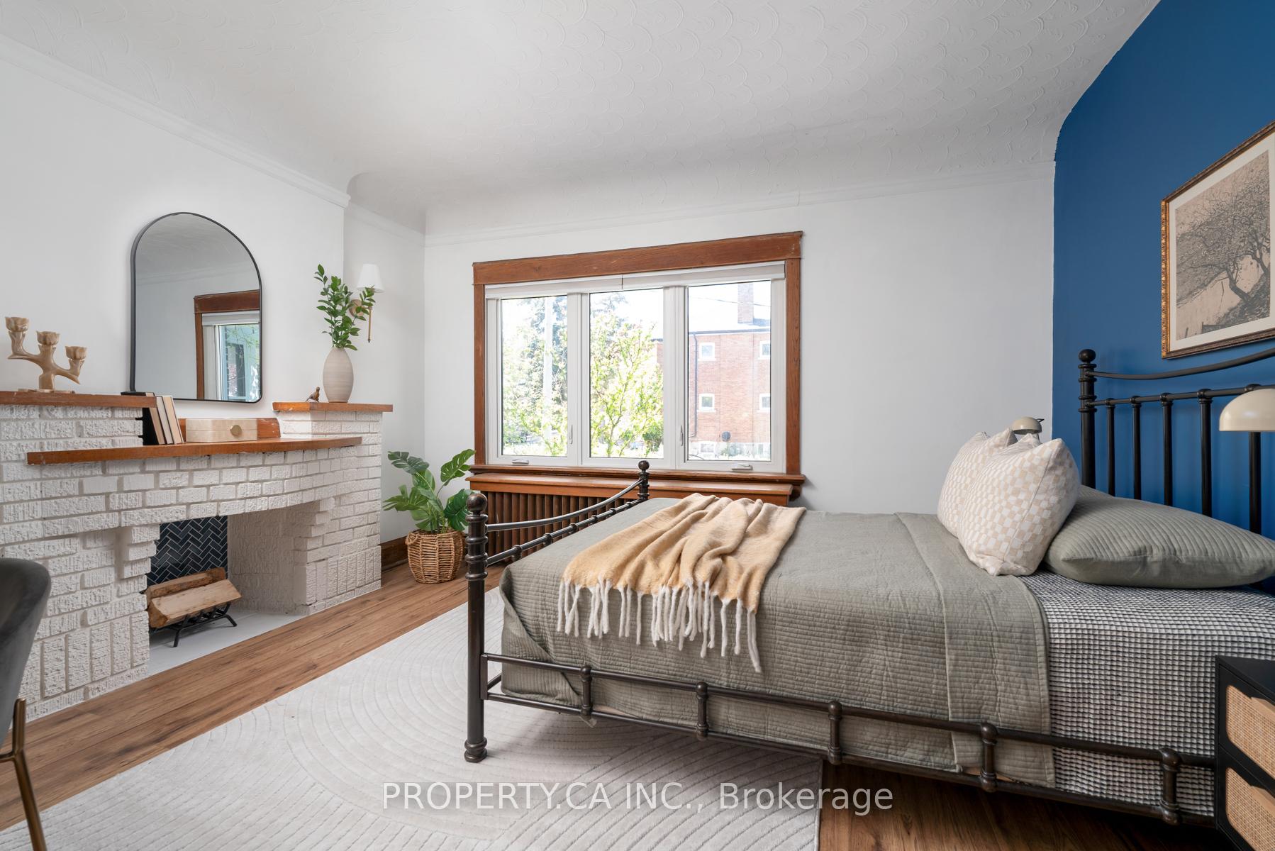 9 Fairview Avenue, Toronto