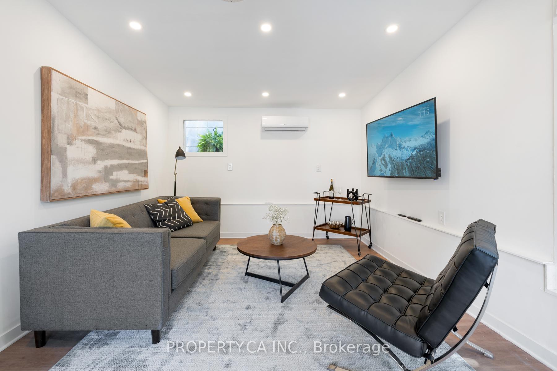 9 Fairview Avenue, Toronto