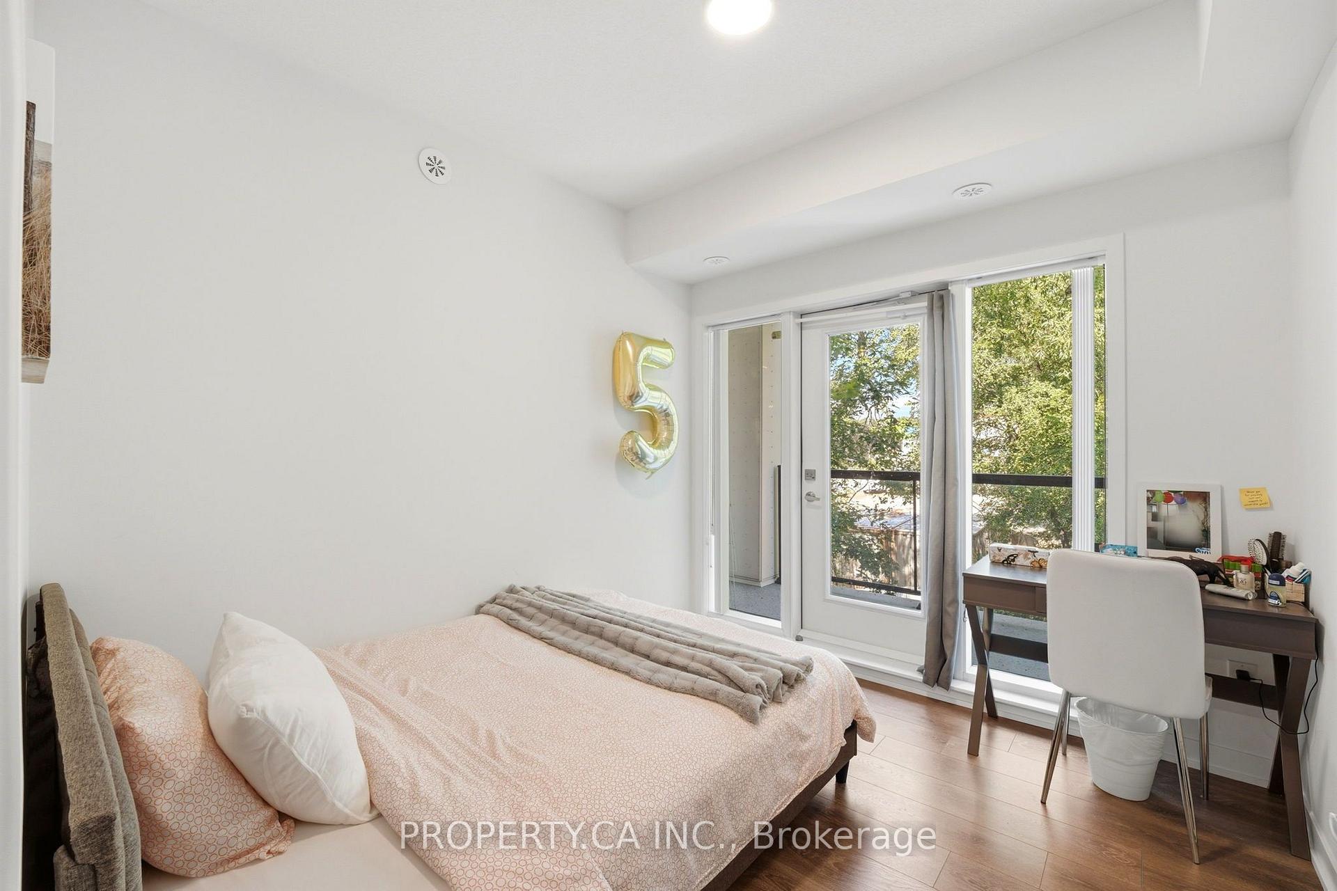 120 Canon Jackson Drive 309, Toronto Unit: 309