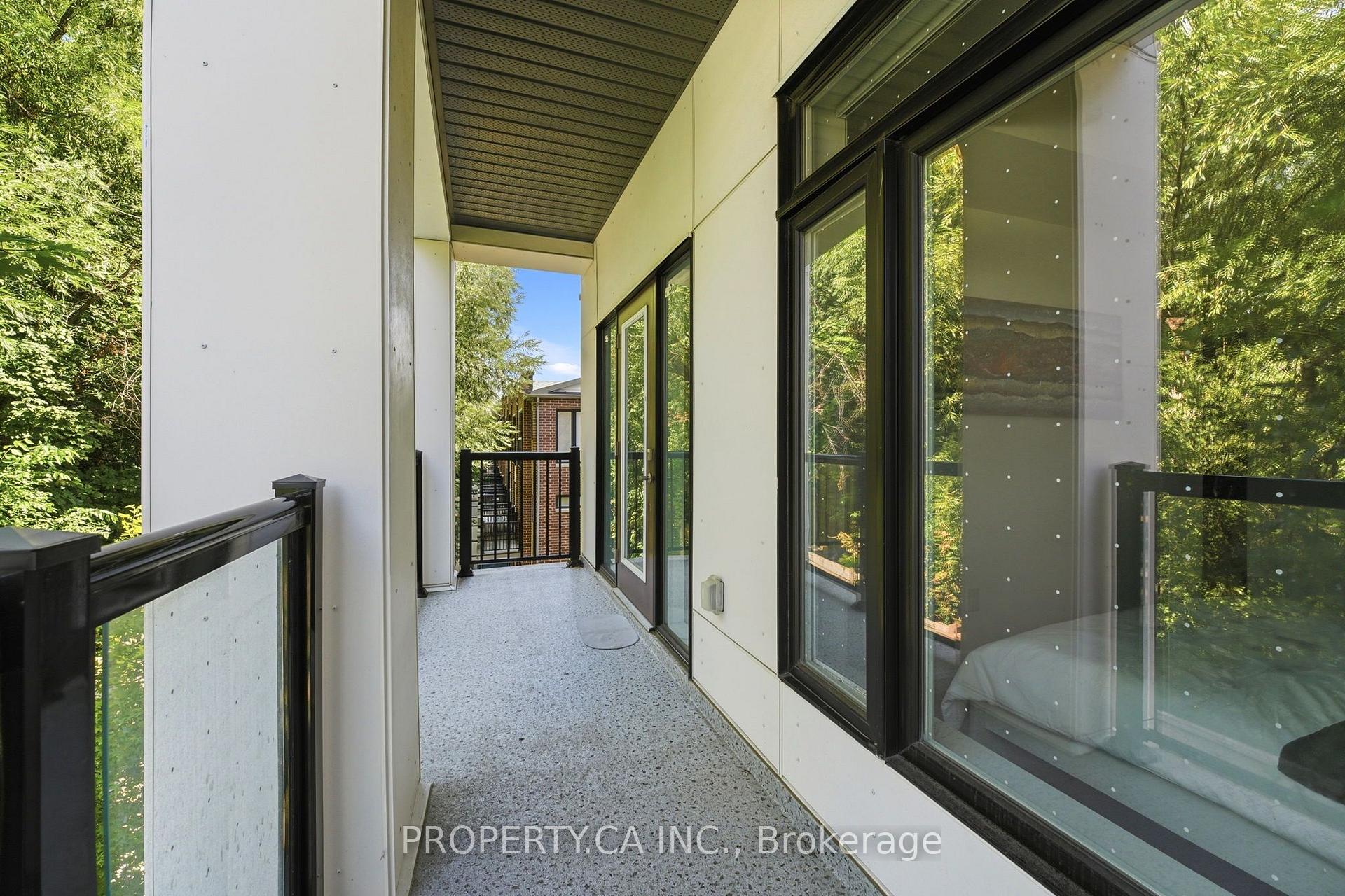 120 Canon Jackson Drive 309, Toronto Unit: 309