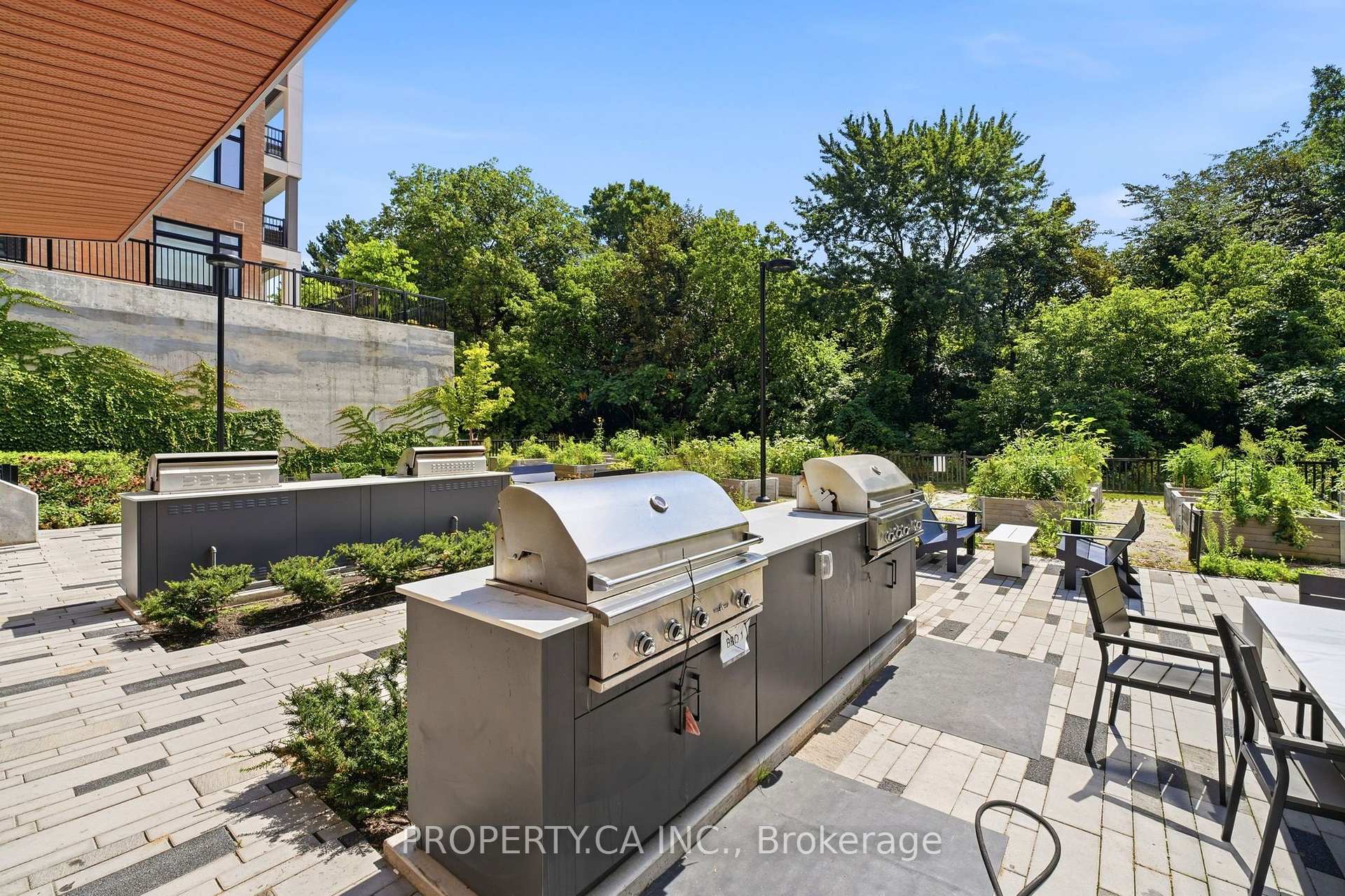 120 Canon Jackson Drive 309, Toronto Unit: 309