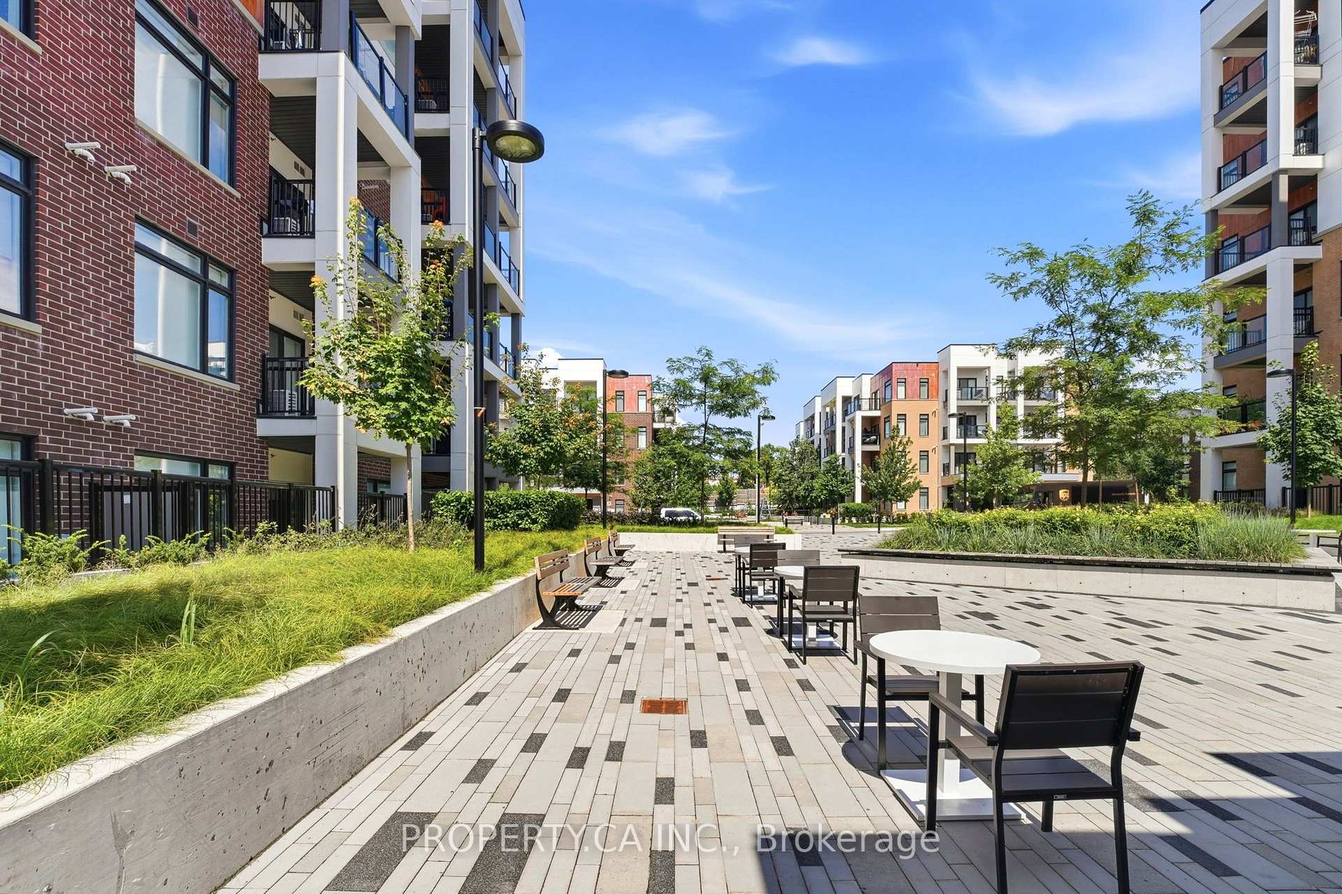 120 Canon Jackson Drive 309, Toronto Unit: 309